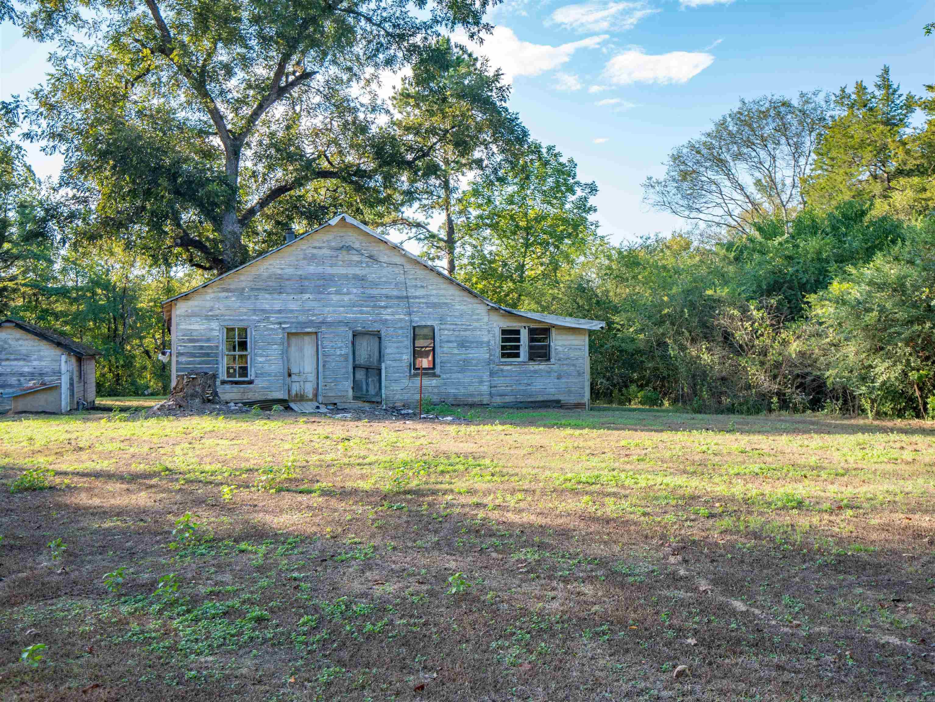 Metes & Bounds - Land