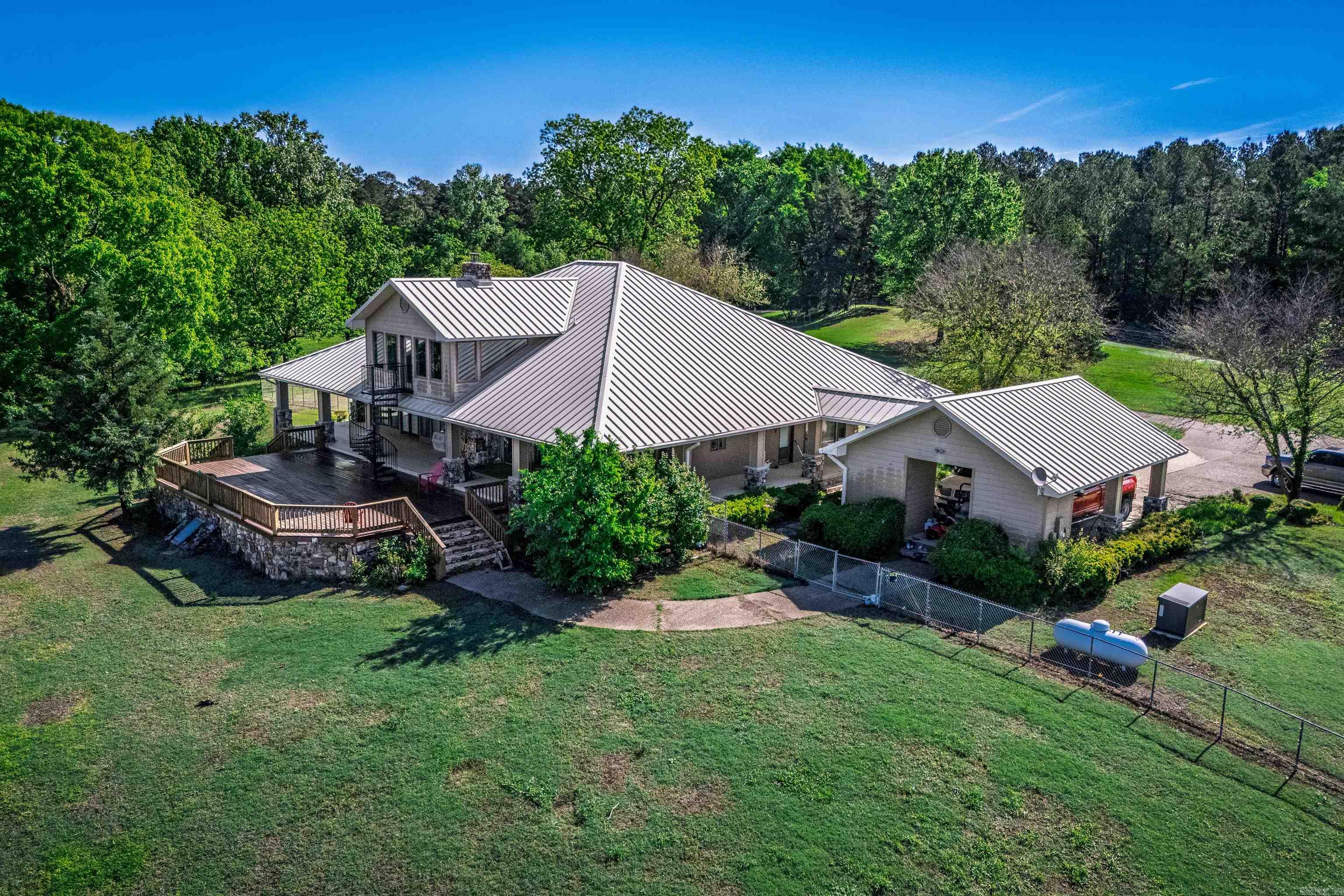 Metes & Bounds - Residential