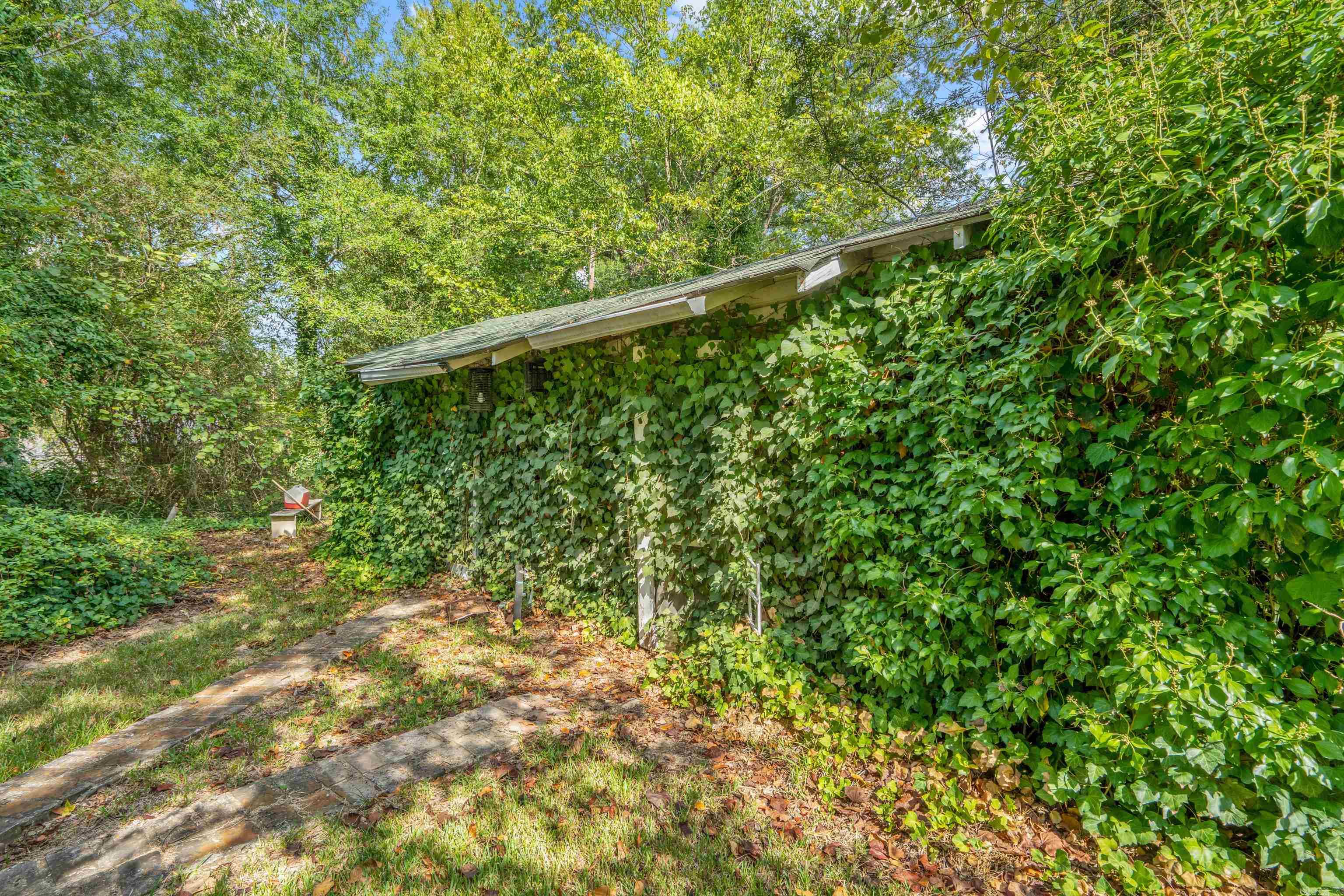 CORNS ADDN - Residential