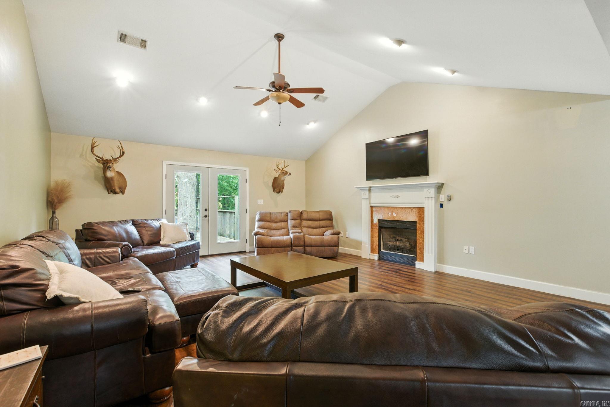 Shady Meadows Phase III - Residential