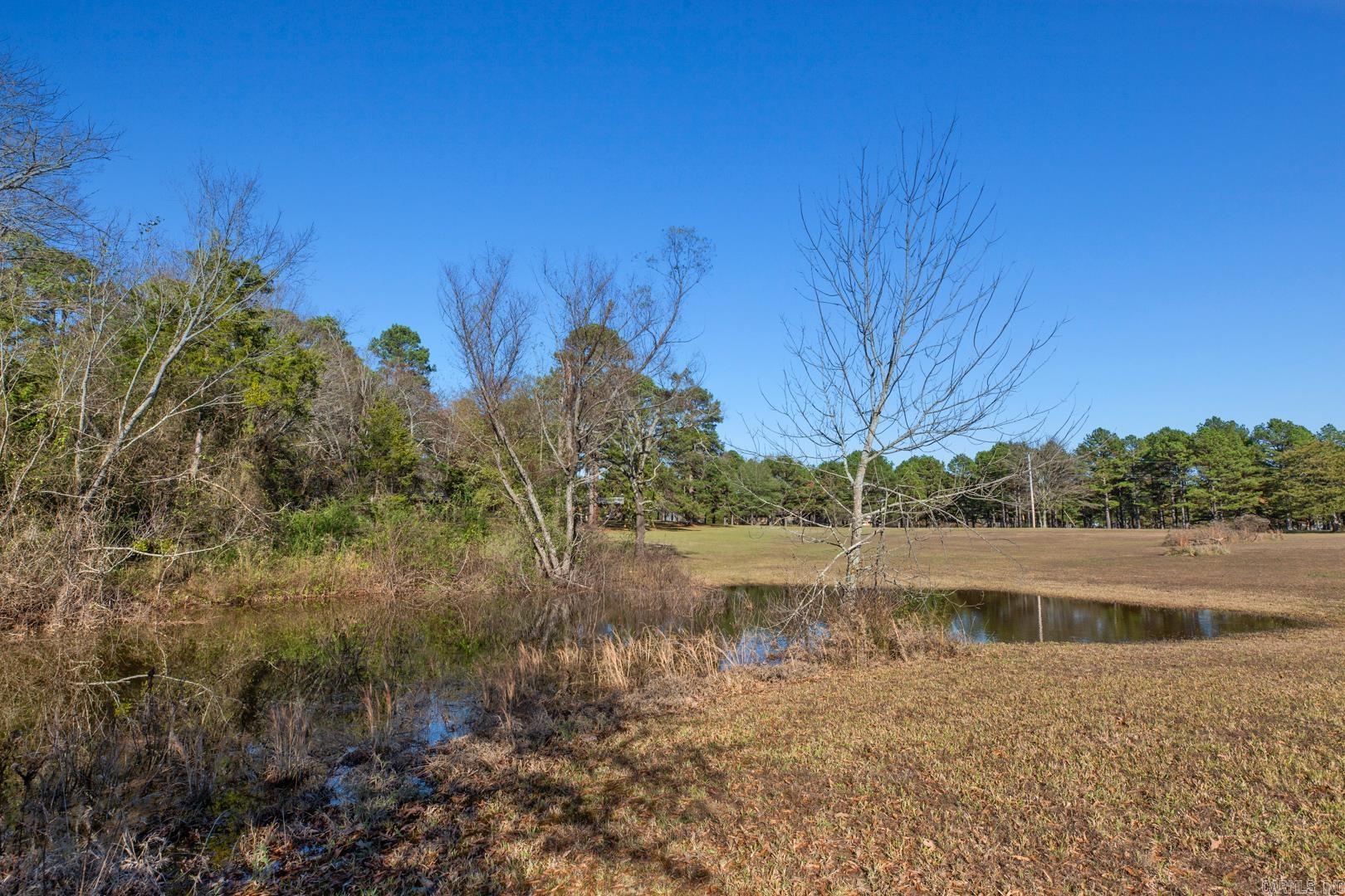 COUNTRY CLUB ESTATES - Residential