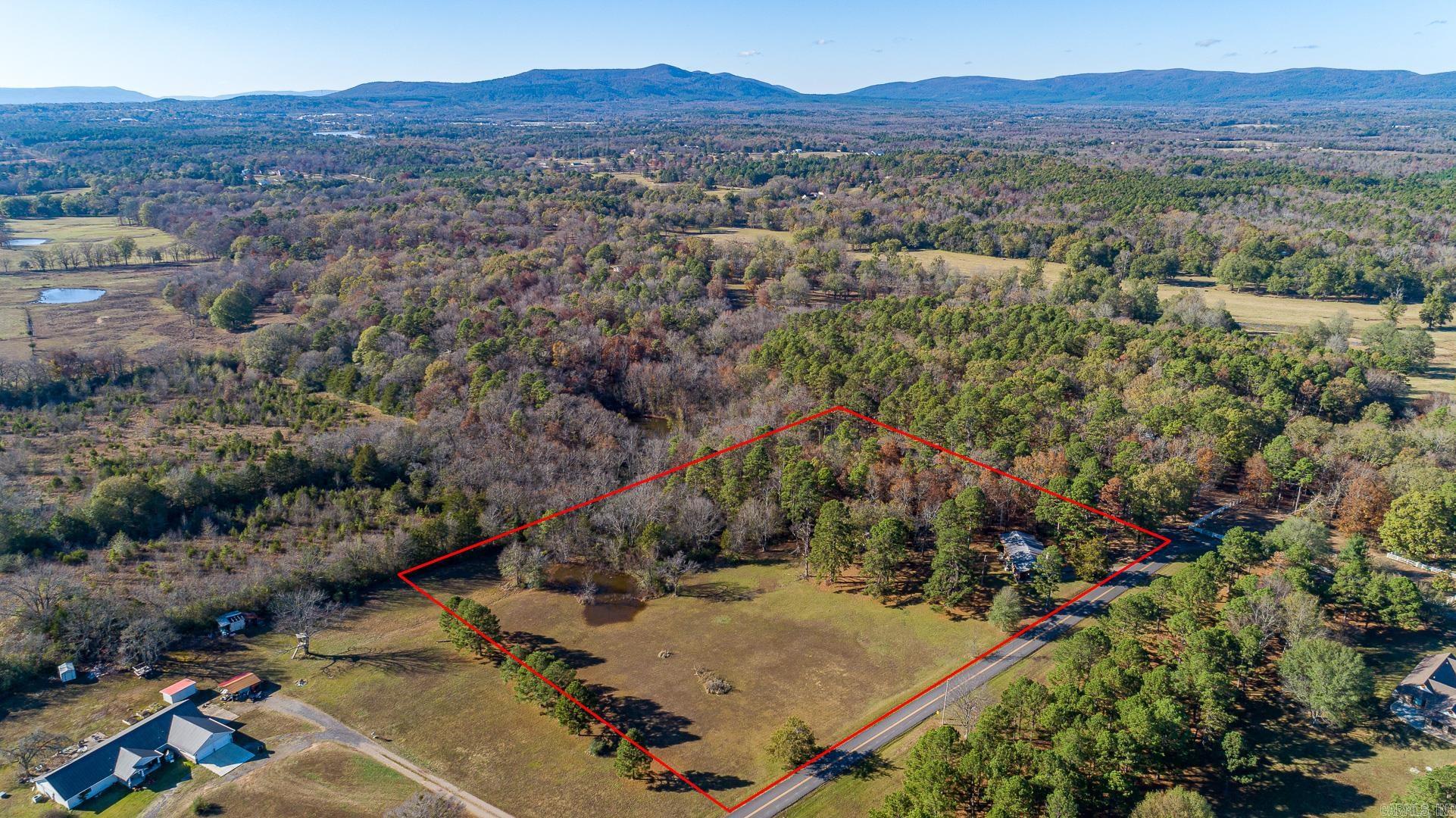 COUNTRY CLUB ESTATES - Residential