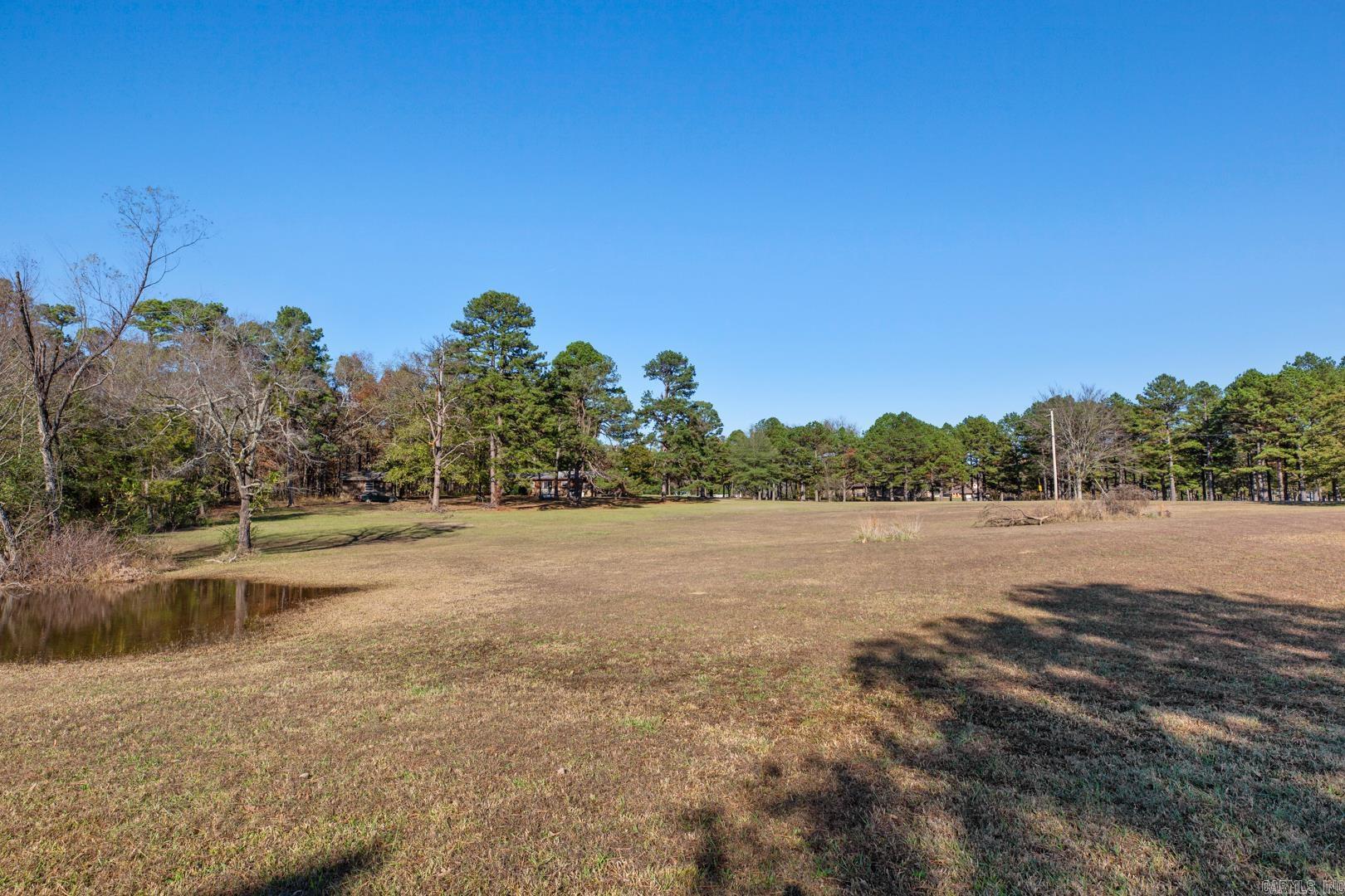 COUNTRY CLUB ESTATES - Residential