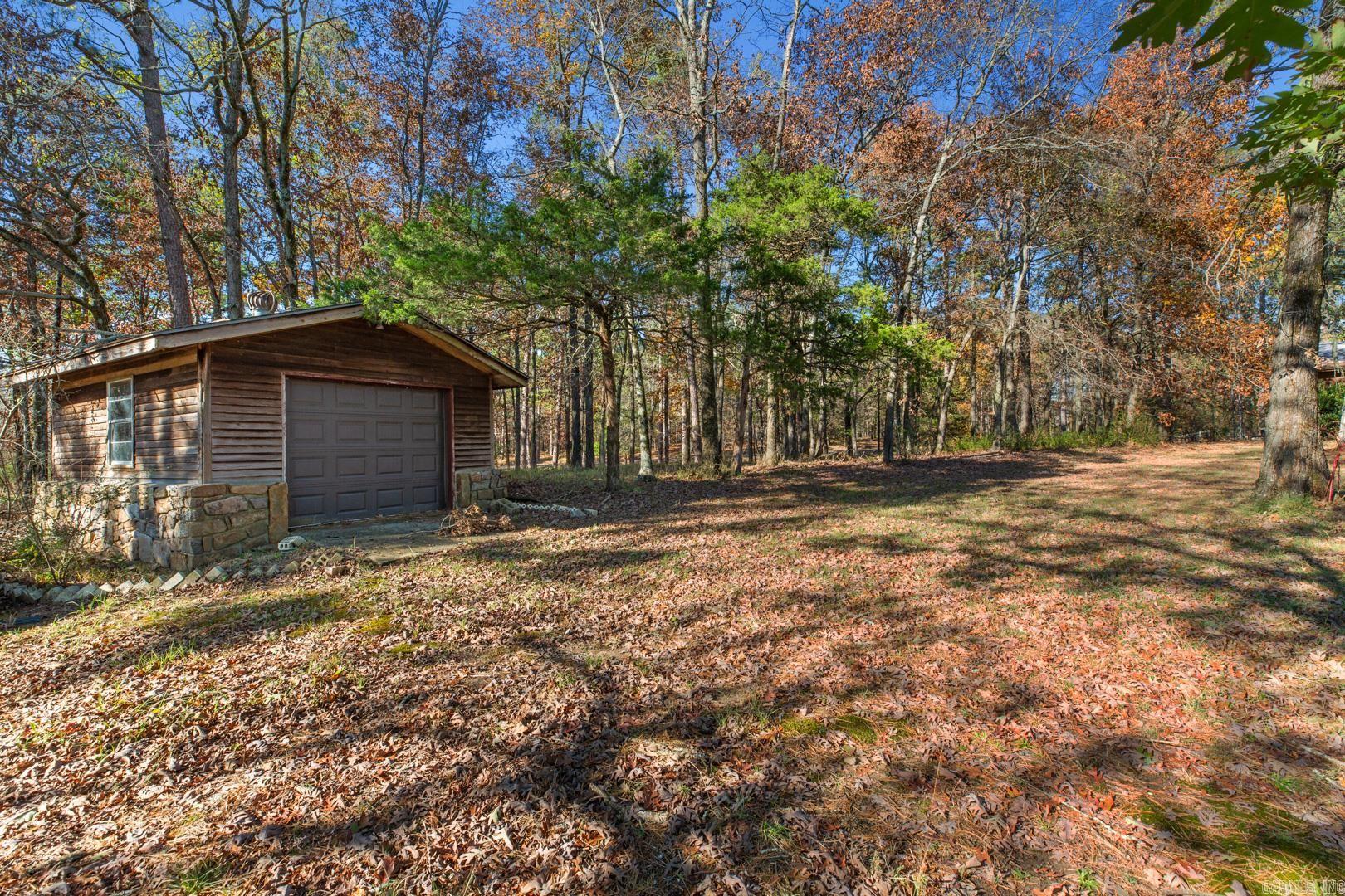 COUNTRY CLUB ESTATES - Residential