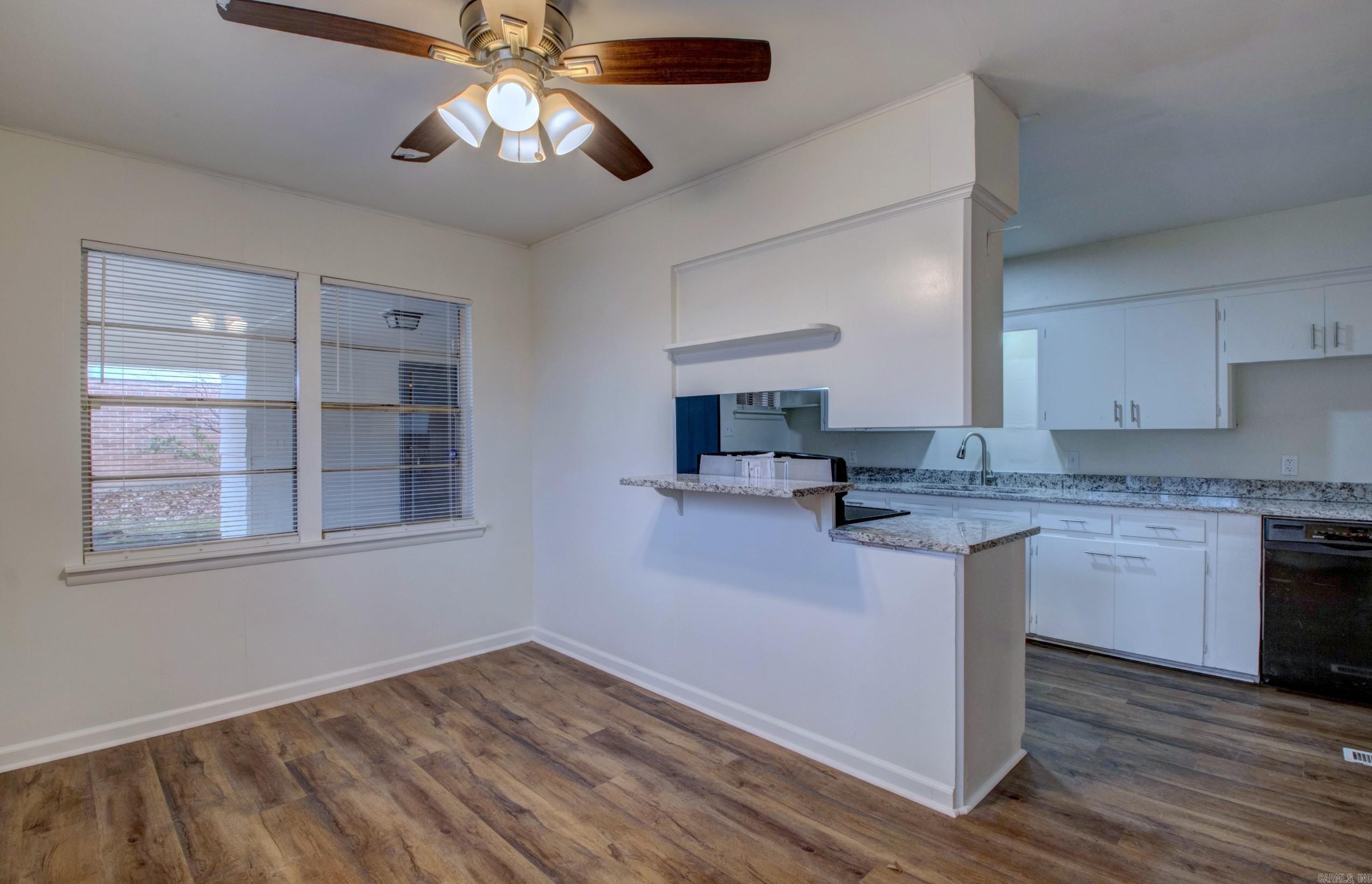 LYNNWOOD EST - Residential