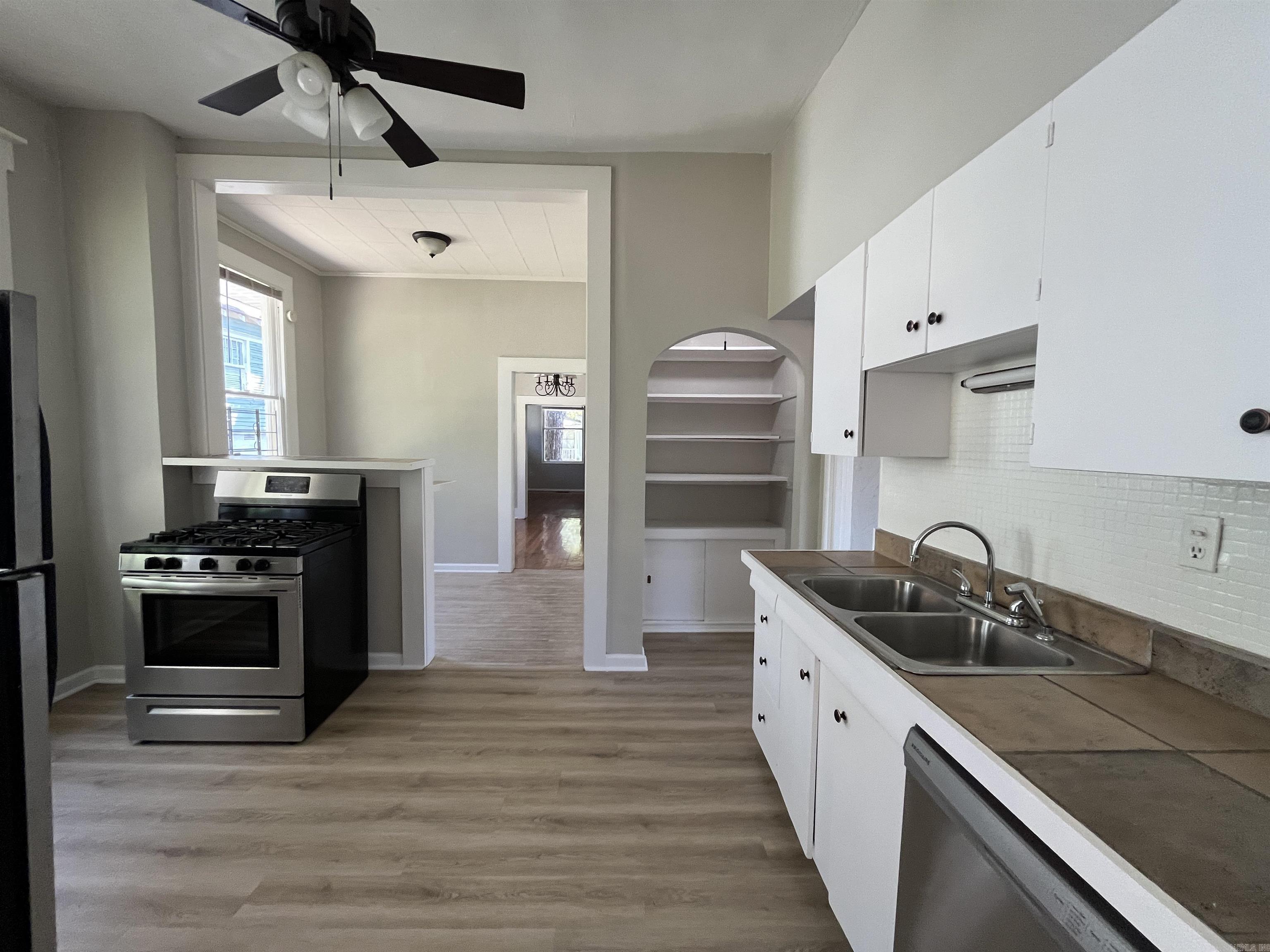 Hill Crest - Residential Lease