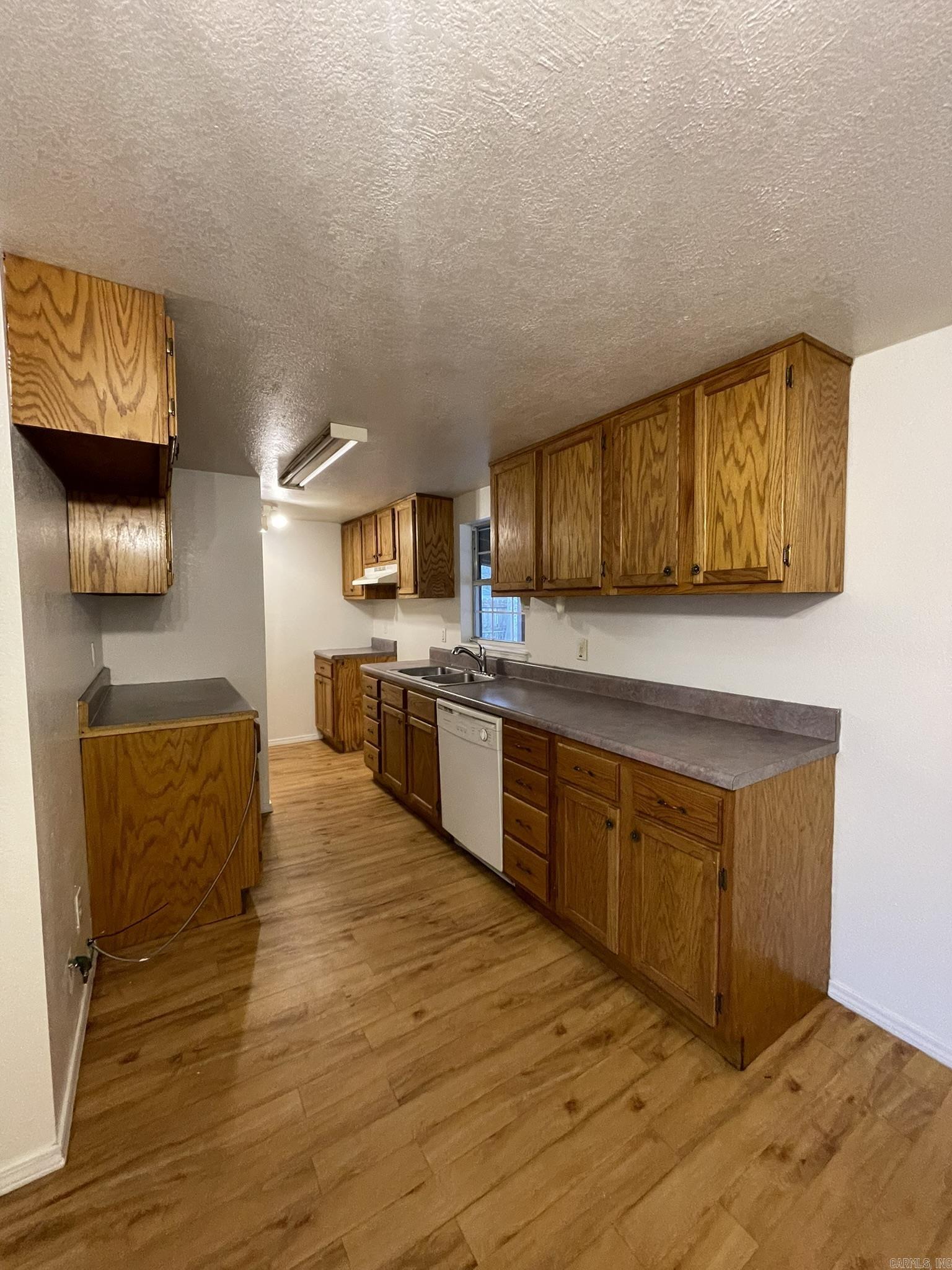 TURNERS SUB OF WHITLEY - Residential