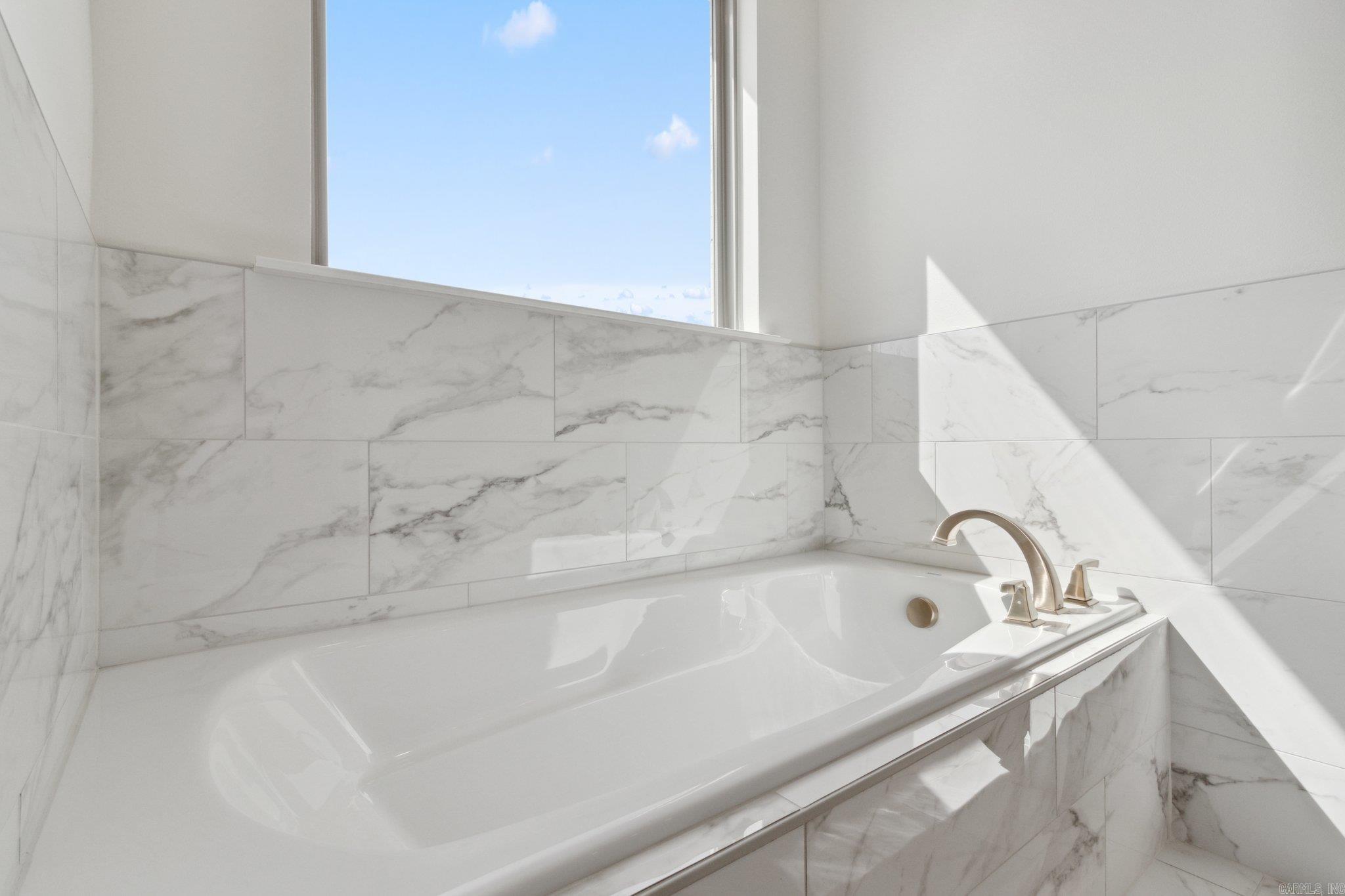 HURRICANE LAKE ESTATES QUAIL VAL - Residential