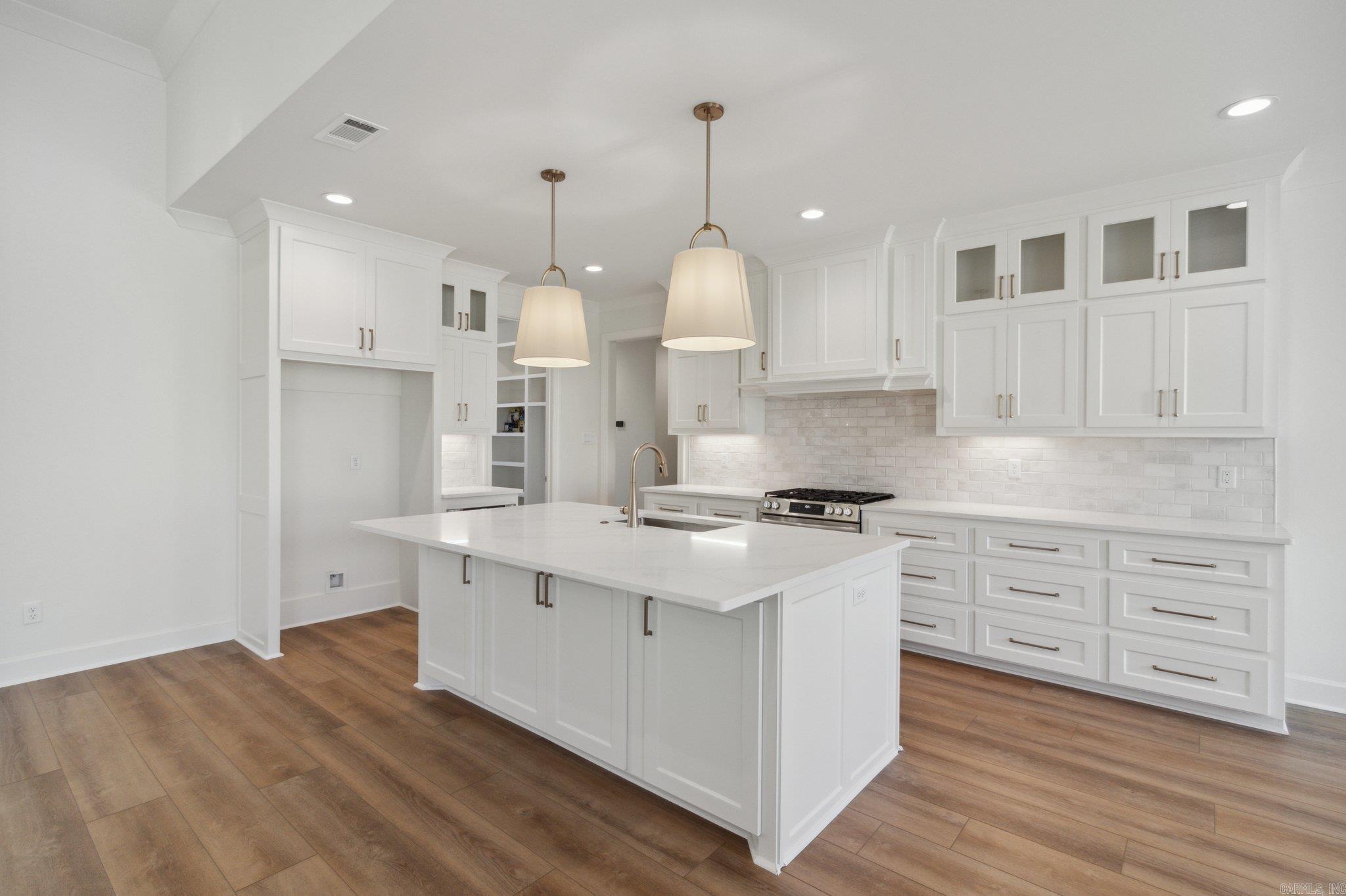 HURRICANE LAKE ESTATES QUAIL VAL - Residential