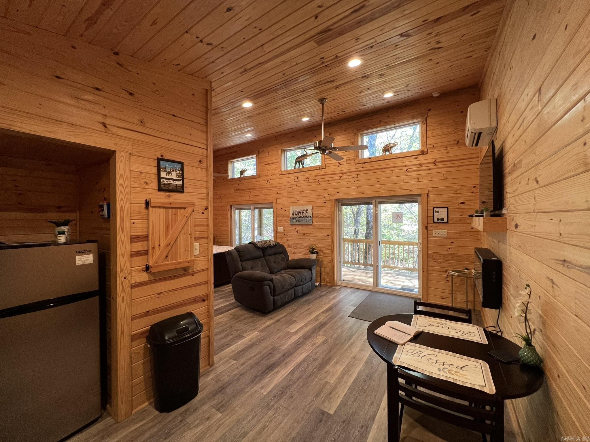 Diamondhead - Residential