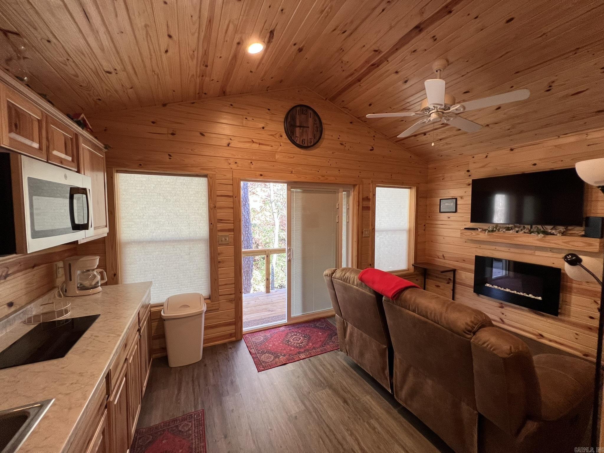 Diamondhead - Residential