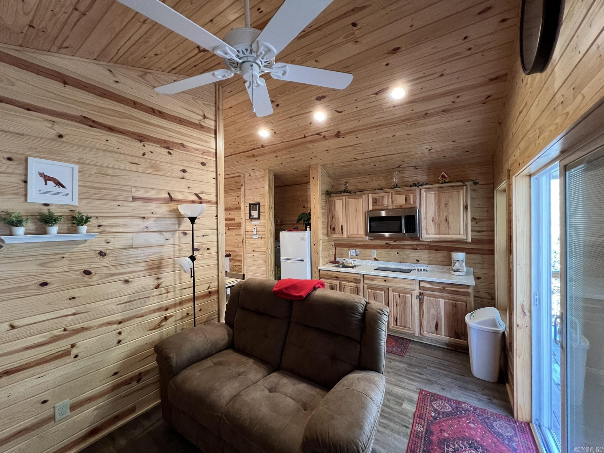 Diamondhead - Residential