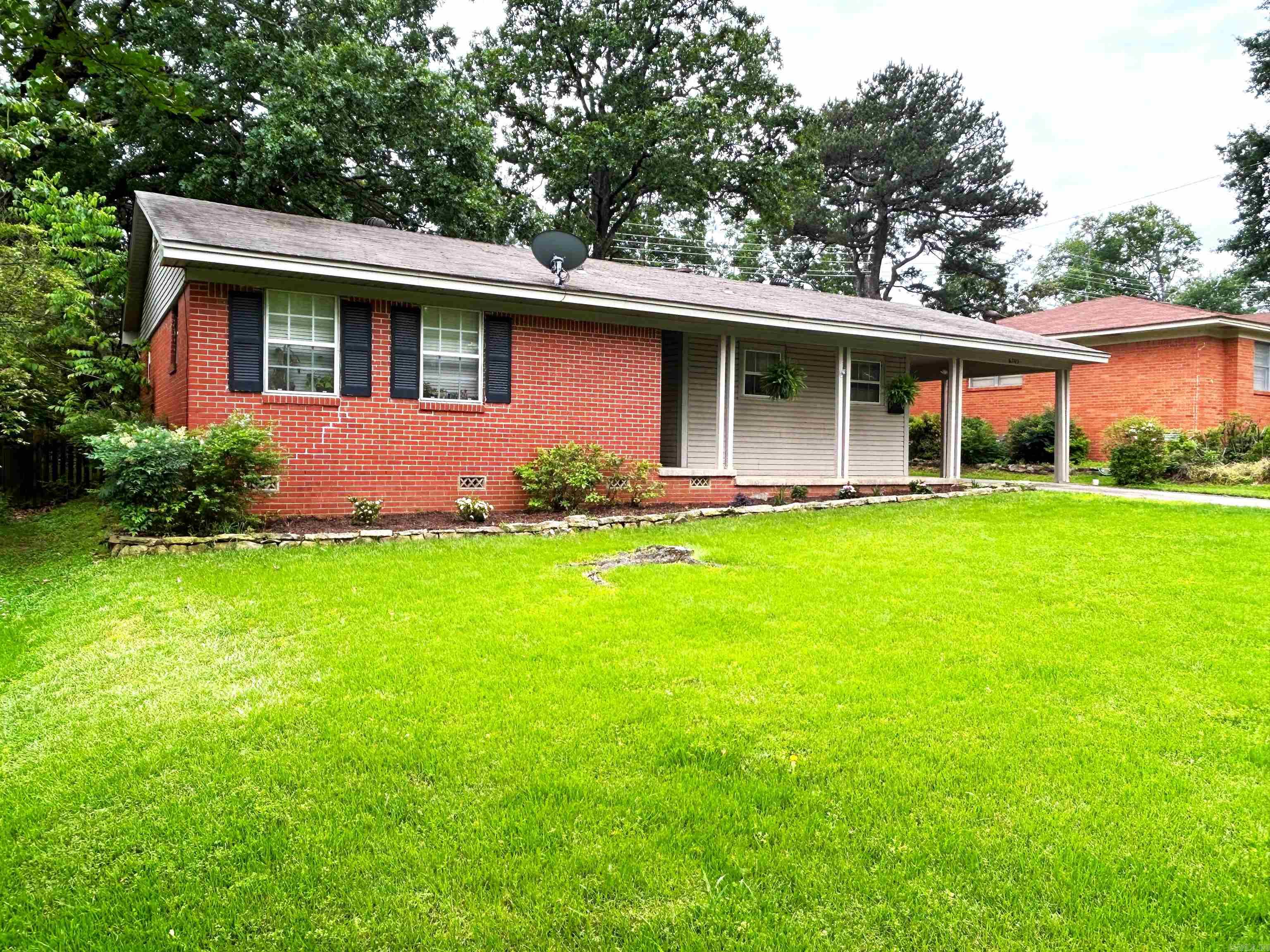 RIDGECREST MANOR - Residential