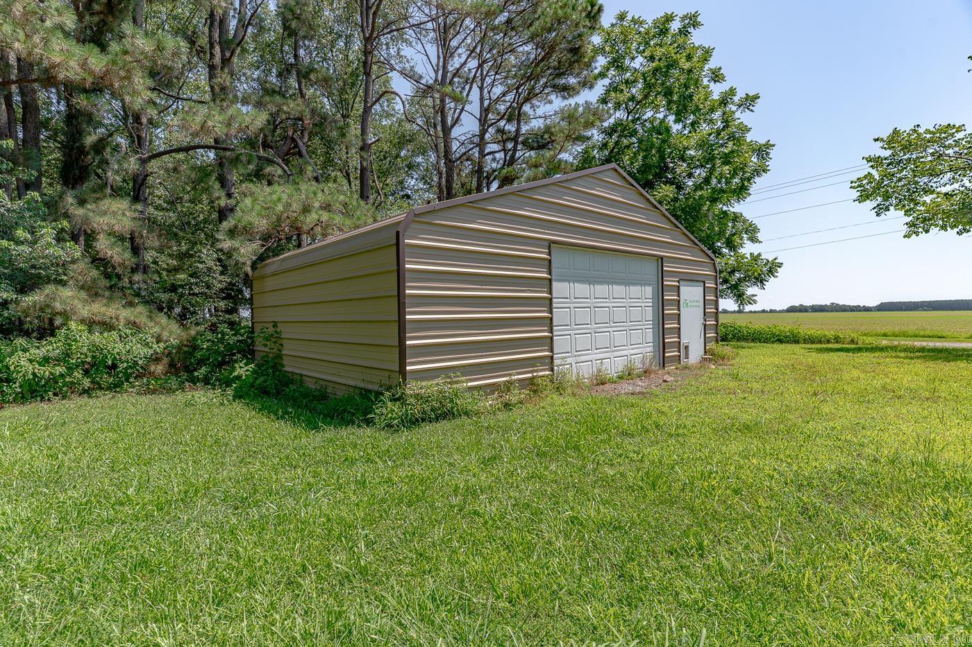 Metes & Bounds - Land