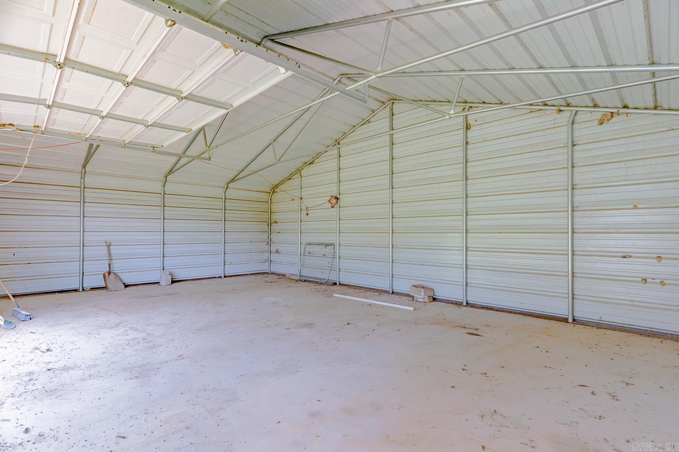 Metes & Bounds - Land