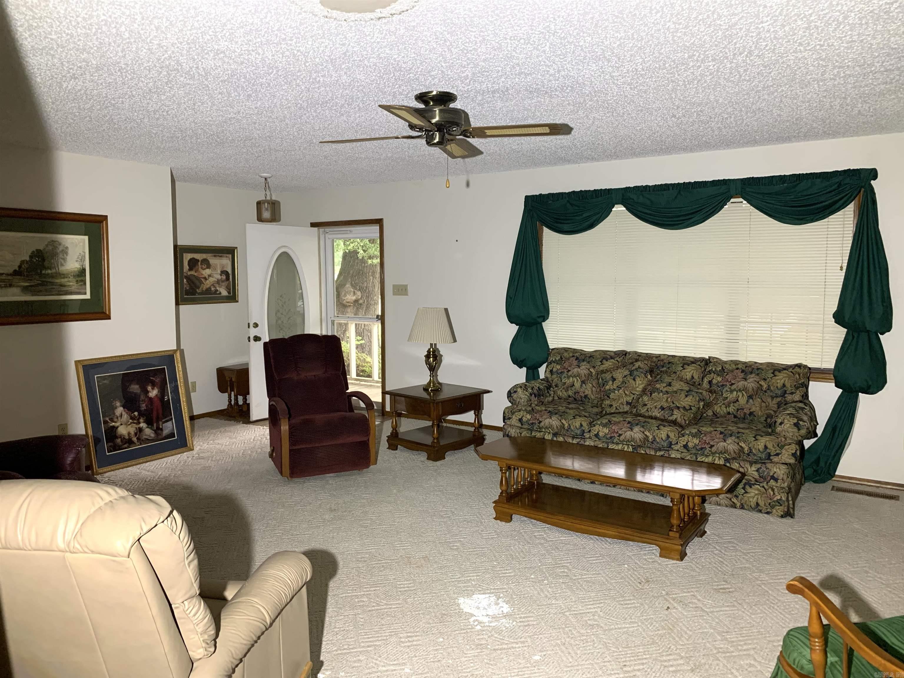 SMALL WOOD PLACE - Residential