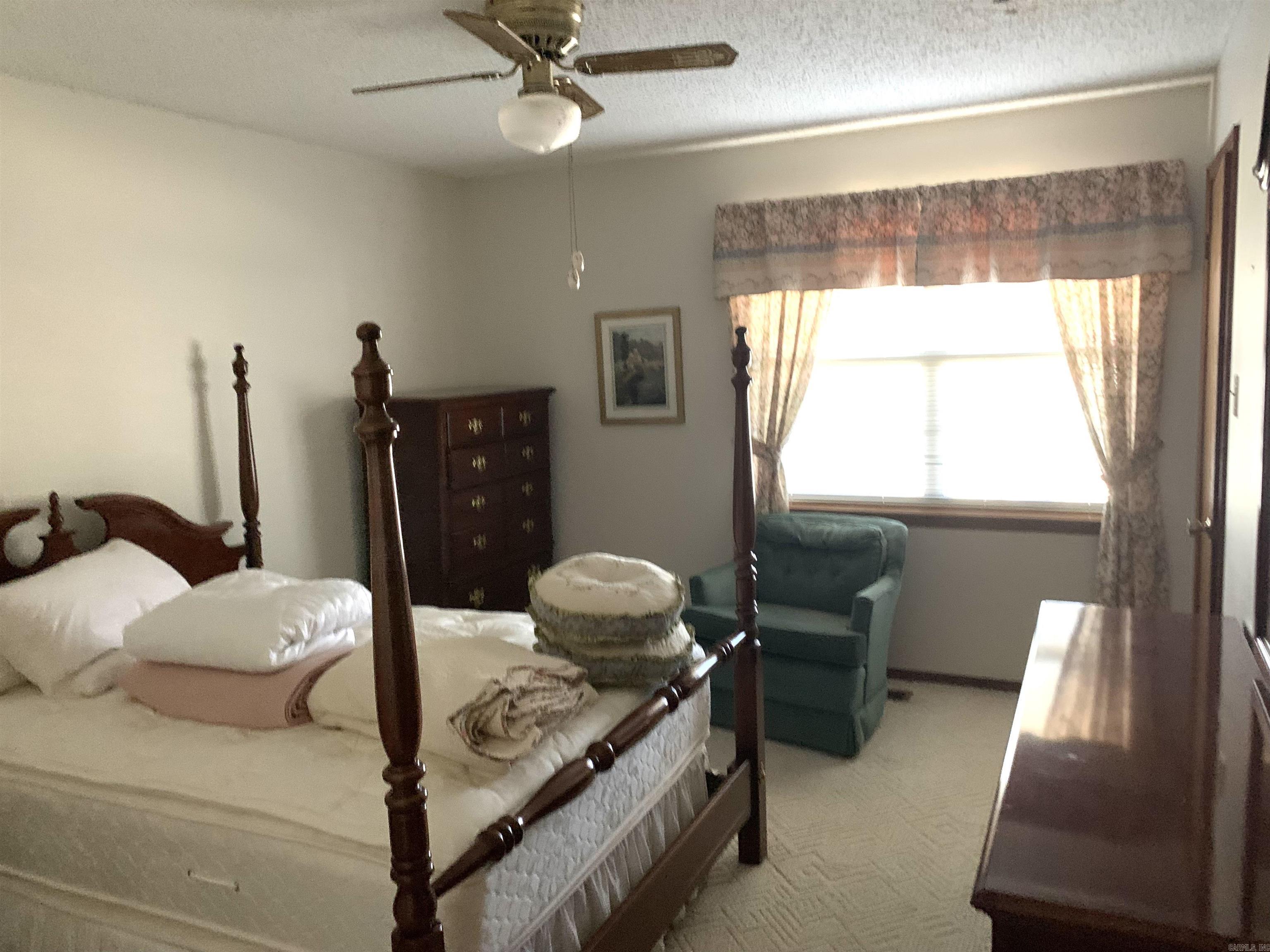 SMALL WOOD PLACE - Residential