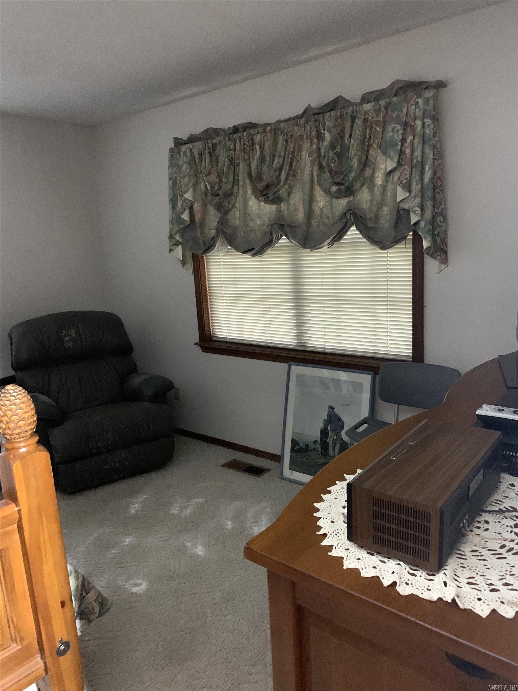 SMALL WOOD PLACE - Residential