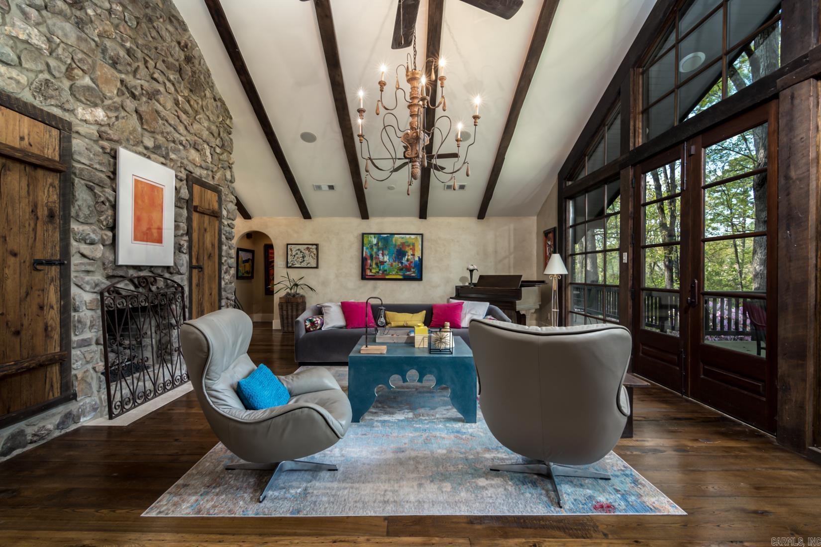 PLEASANT VALLEY - Residential