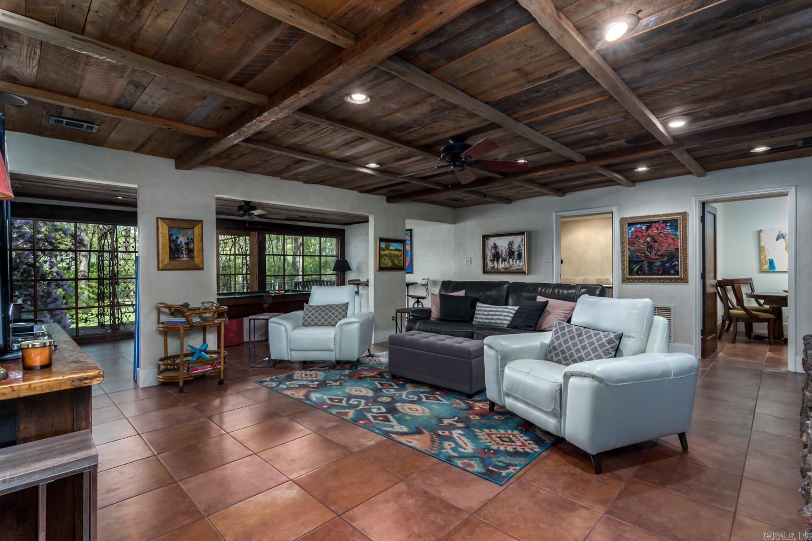 PLEASANT VALLEY - Residential