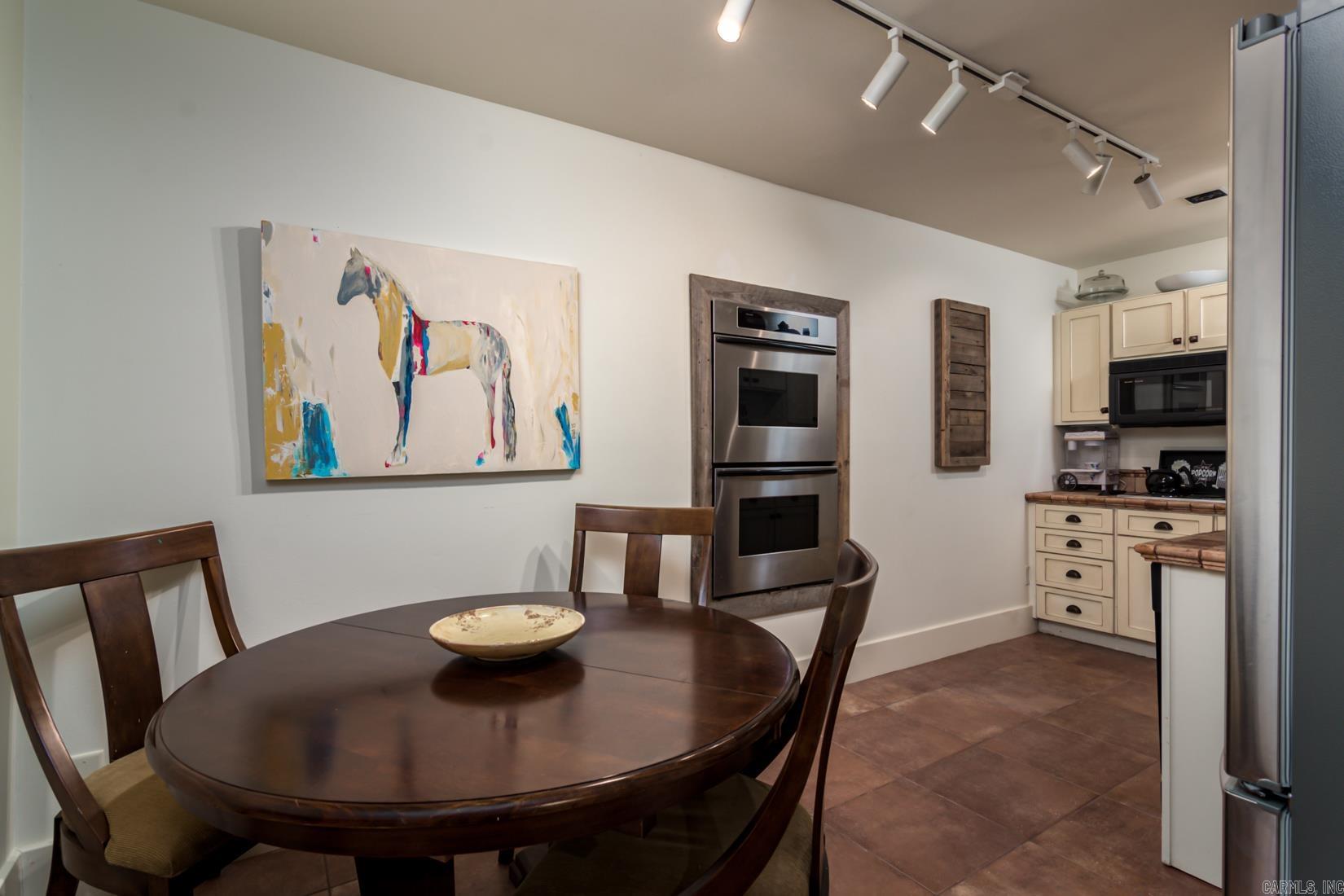 PLEASANT VALLEY - Residential