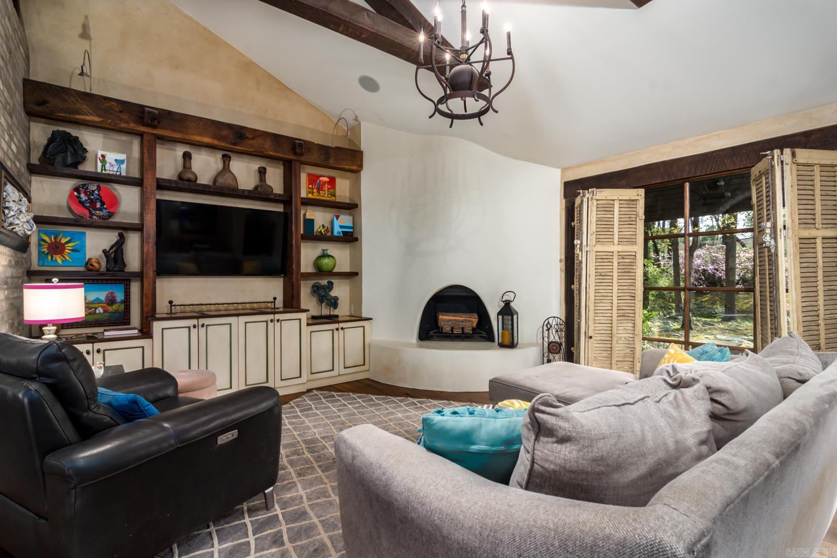 PLEASANT VALLEY - Residential