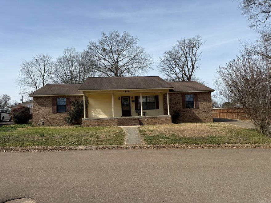 Brick home with over 2,370 sq ft of living space located in the Heart of Nashville.  Home offers 3 spacious bedrooms and 2 full baths, large kitchen with bar and dining area, lots of cabinet space, gas stove, dishwasher and refrigerator to convey.  Large den or office space, large laundry room and walk in closets.  Wood privacy fenced yard, covered porch and concrete parking pad.  Contact our office for more details or to schedule a showing.