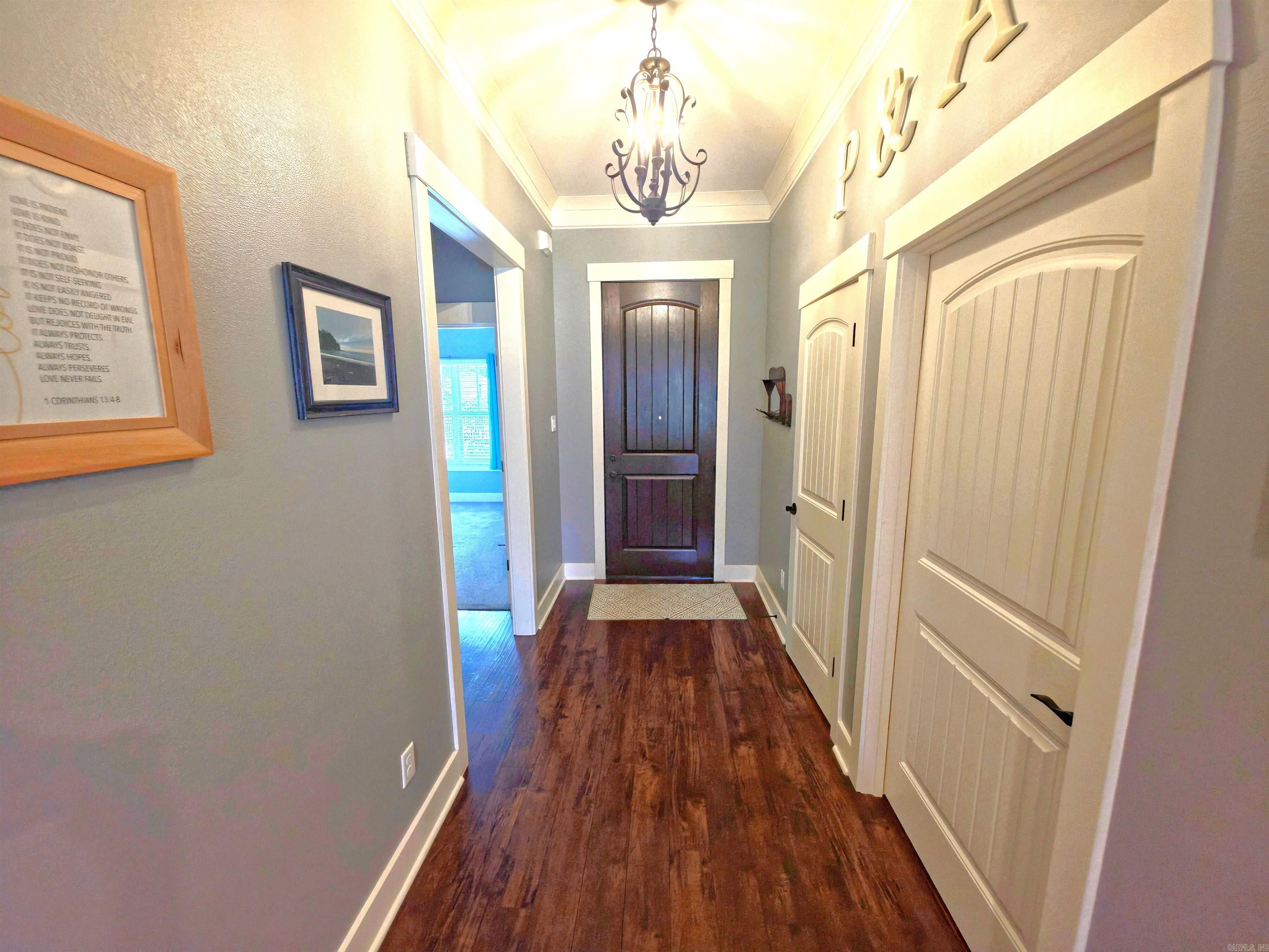 HALEY COURT - Residential