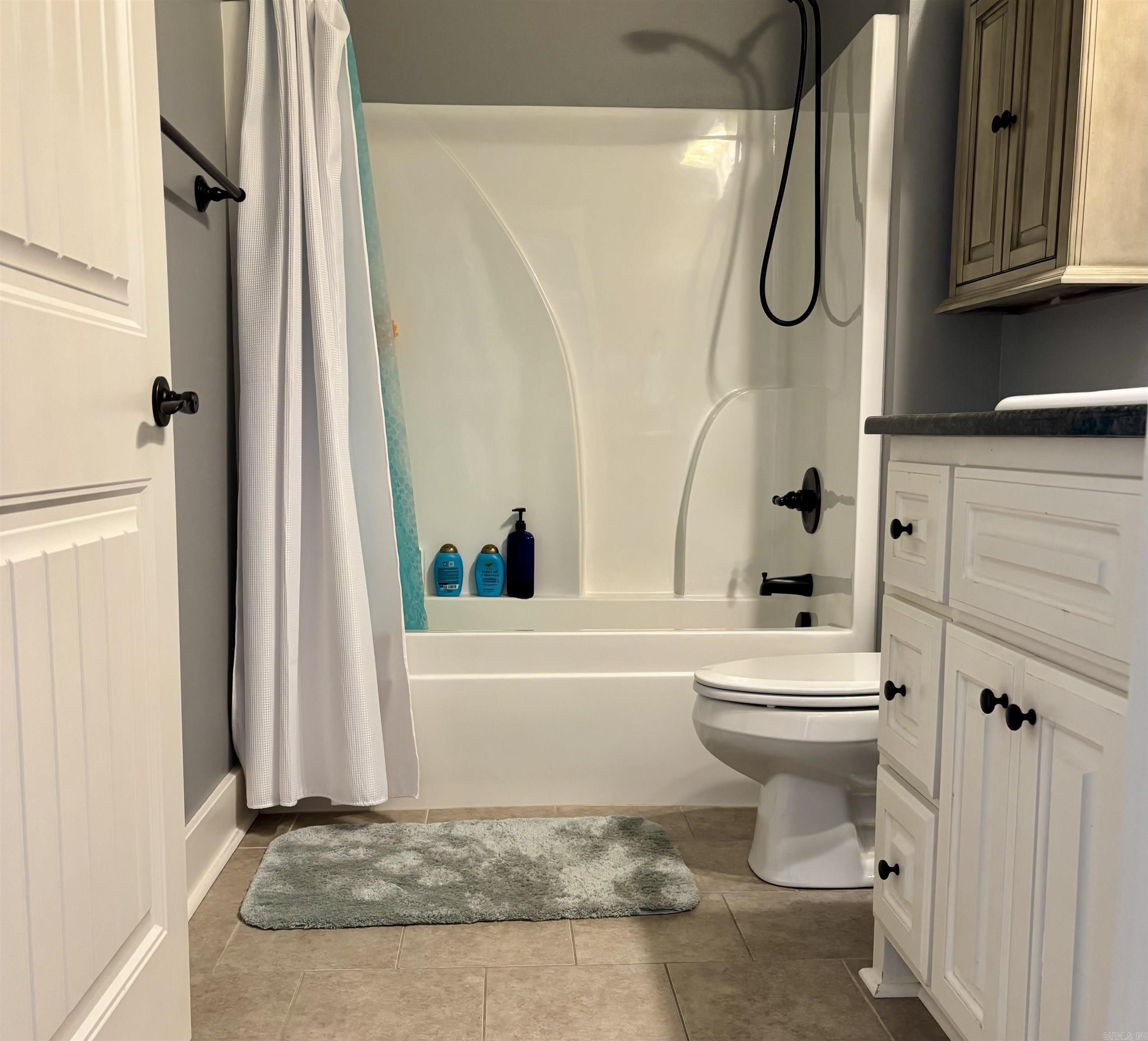 HALEY COURT - Residential