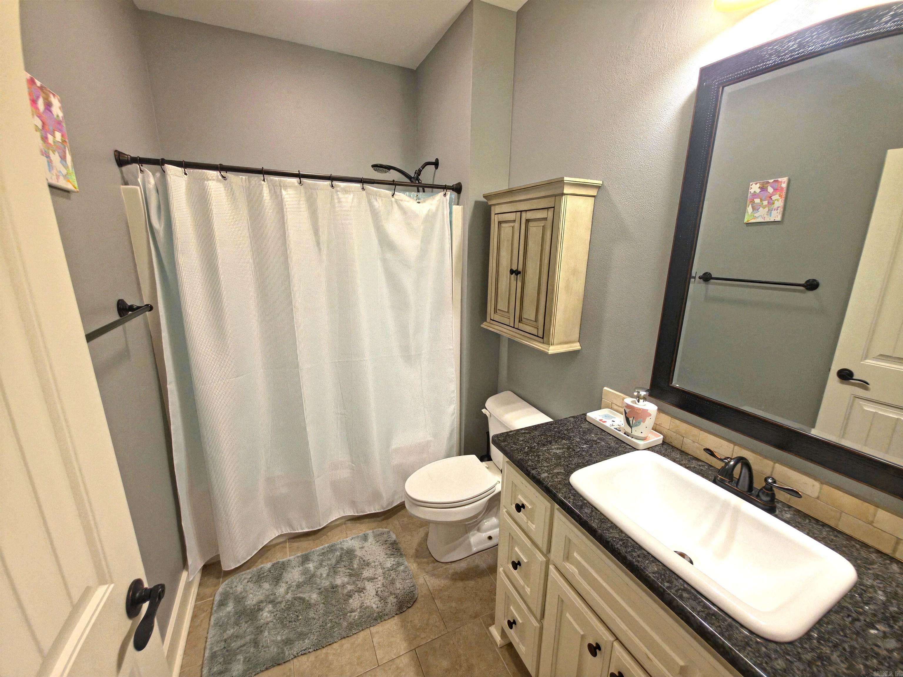HALEY COURT - Residential
