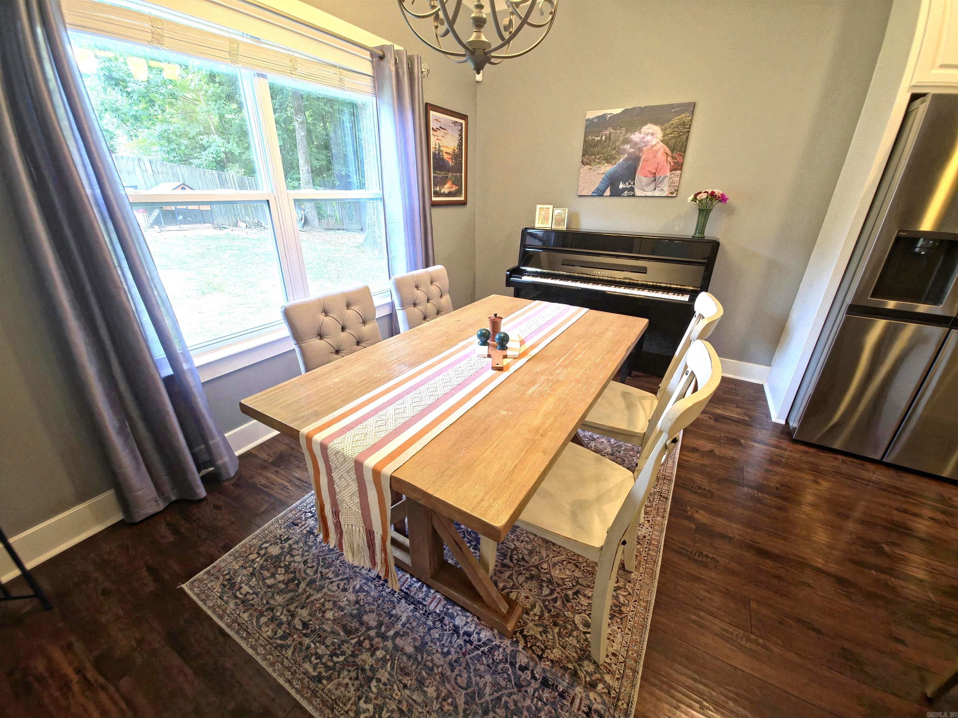 HALEY COURT - Residential