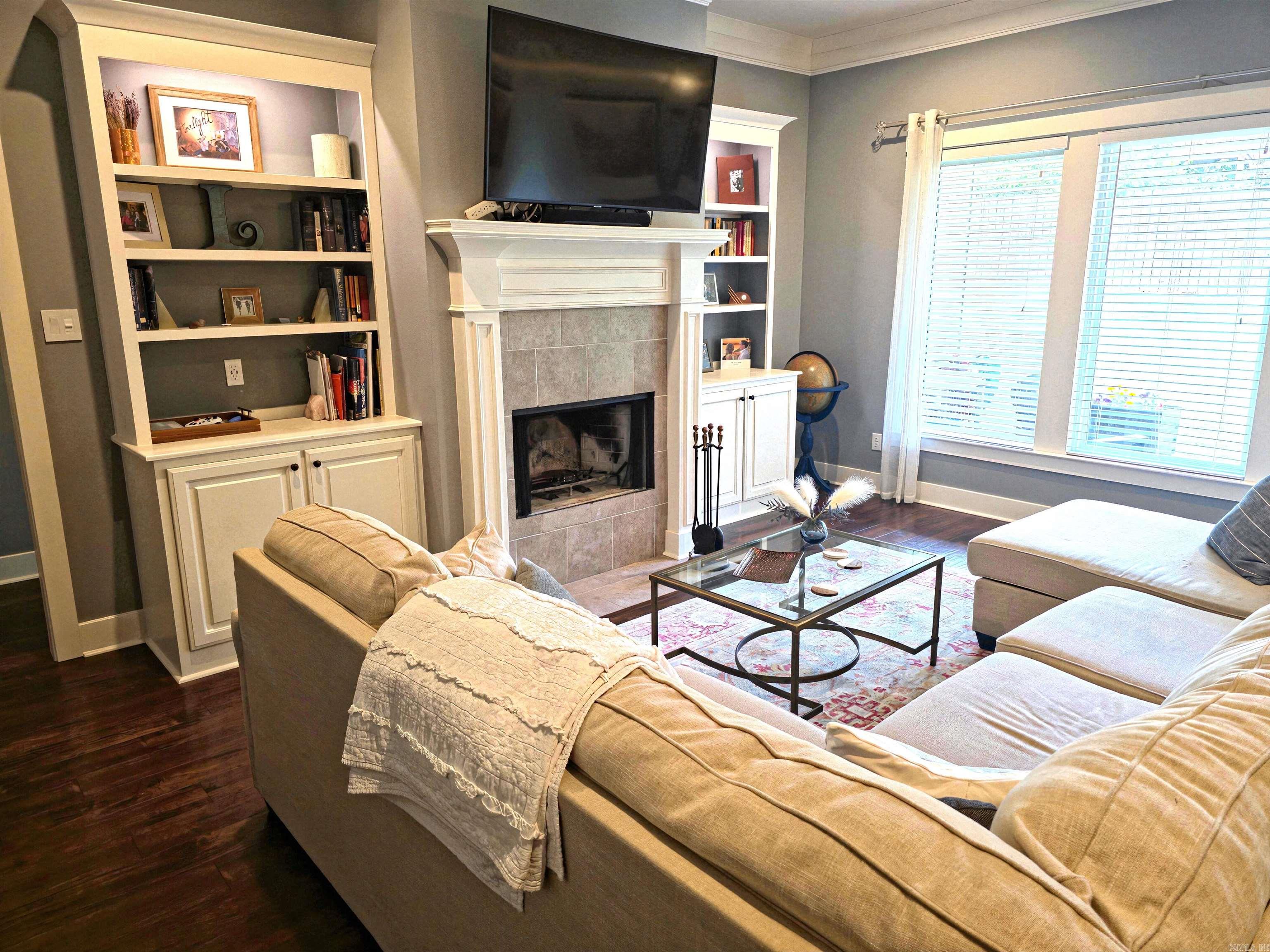 HALEY COURT - Residential