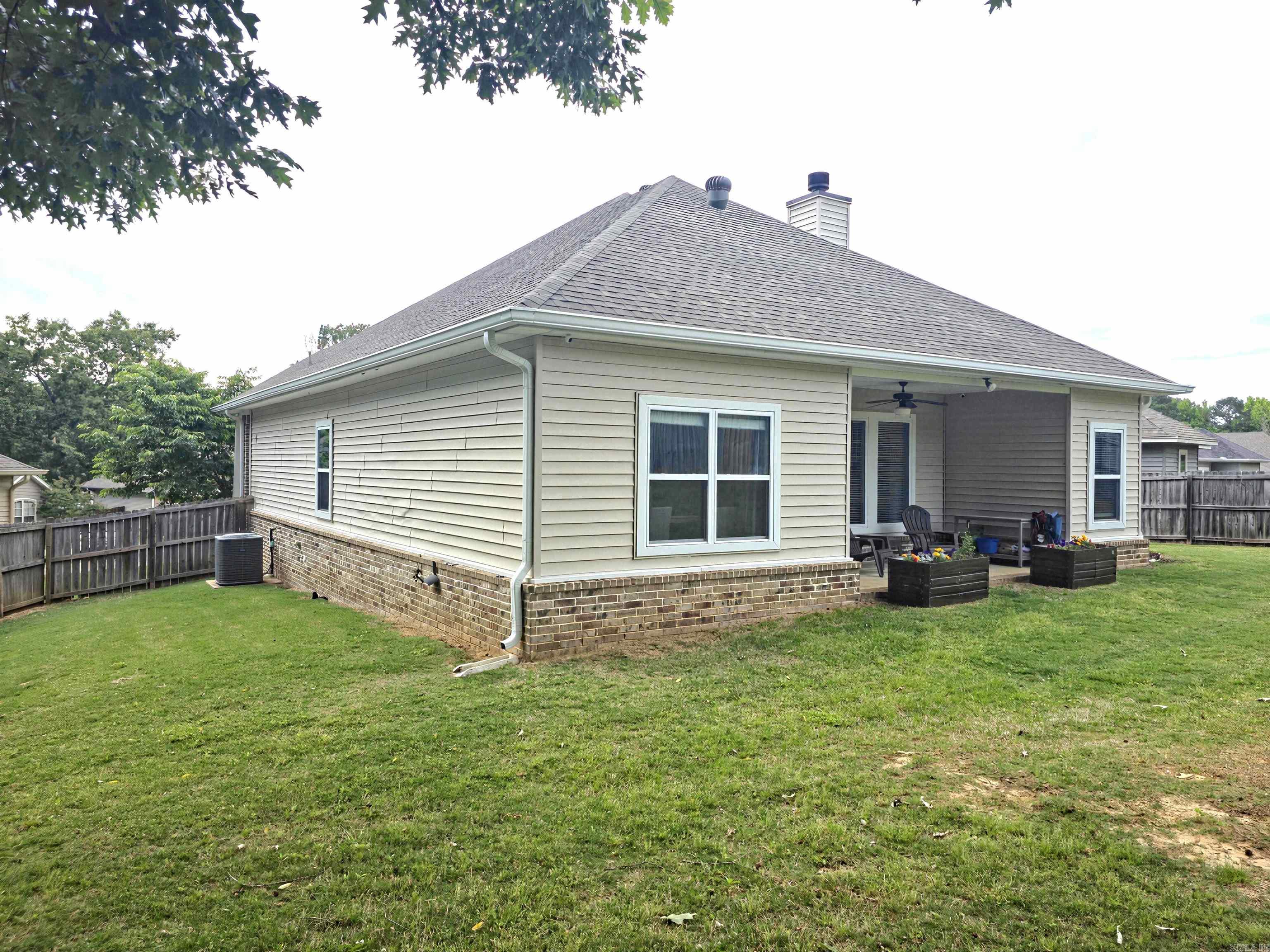HALEY COURT - Residential