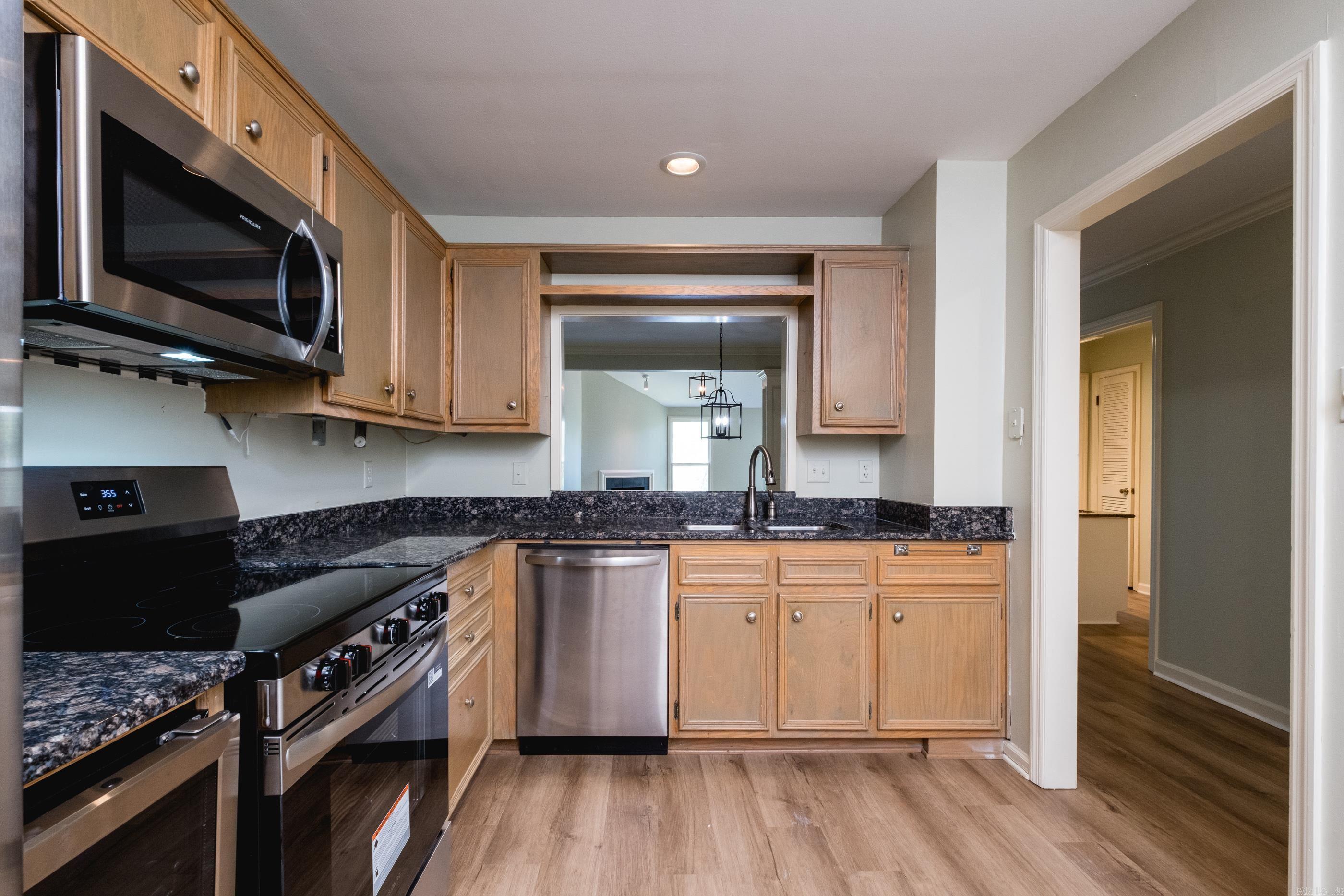 LINDEN COURT CONDO HPR - Residential