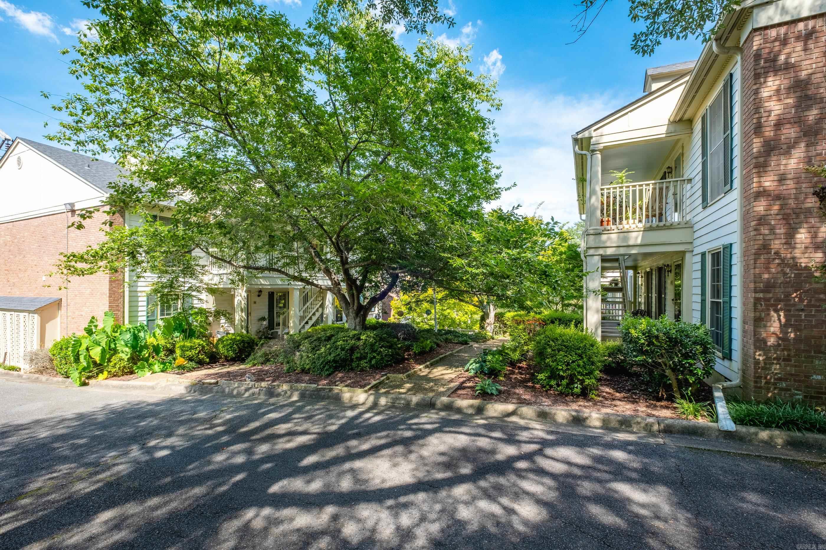 LINDEN COURT CONDO HPR - Residential
