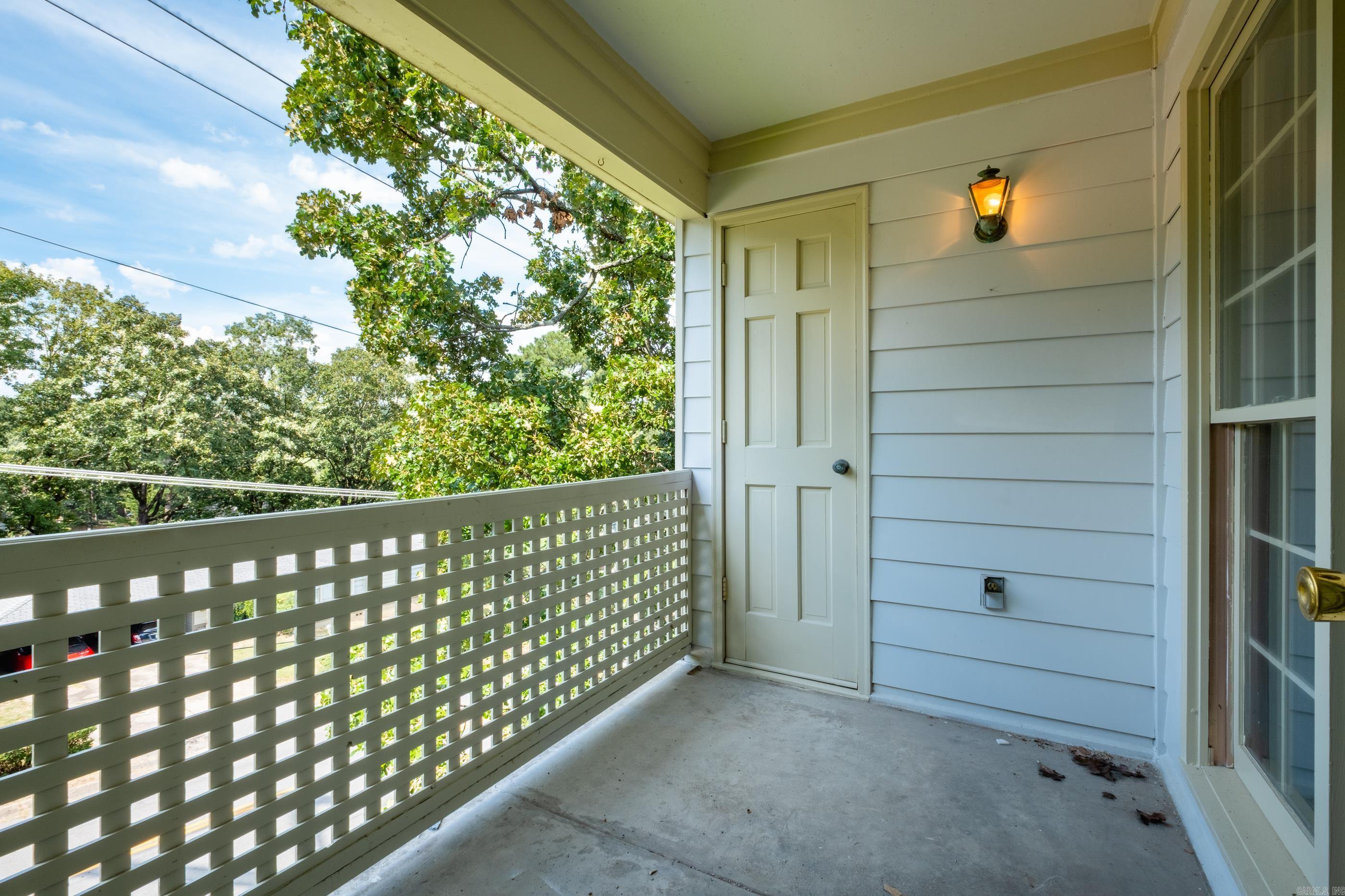 LINDEN COURT CONDO HPR - Residential