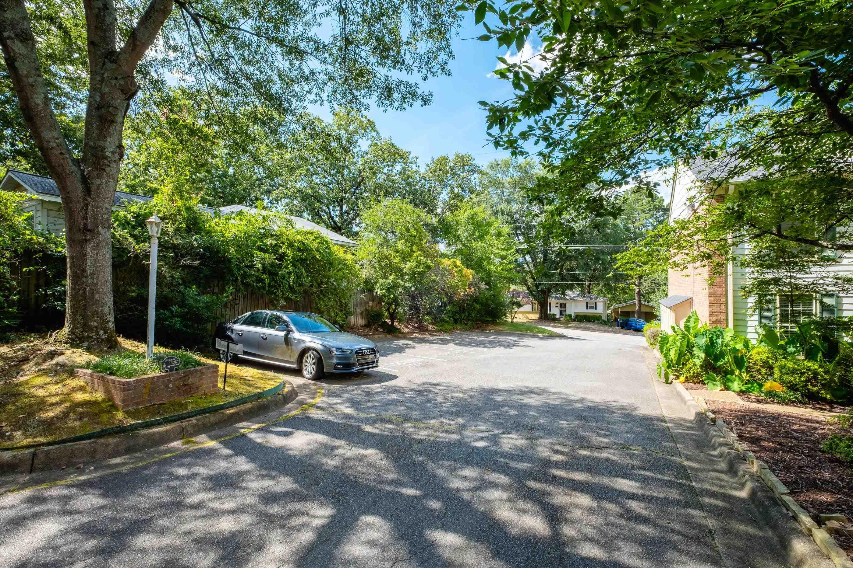 LINDEN COURT CONDO HPR - Residential