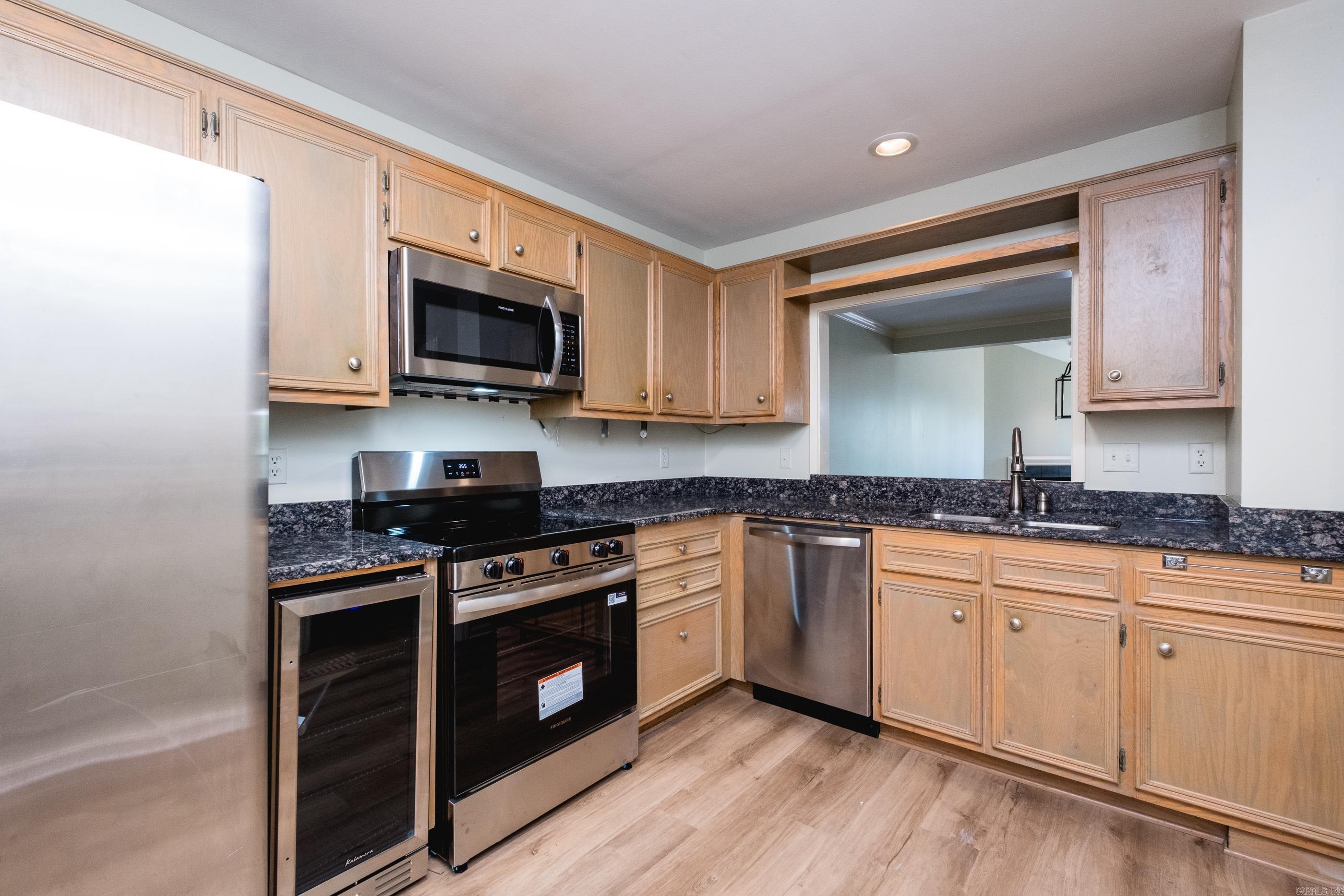 LINDEN COURT CONDO HPR - Residential