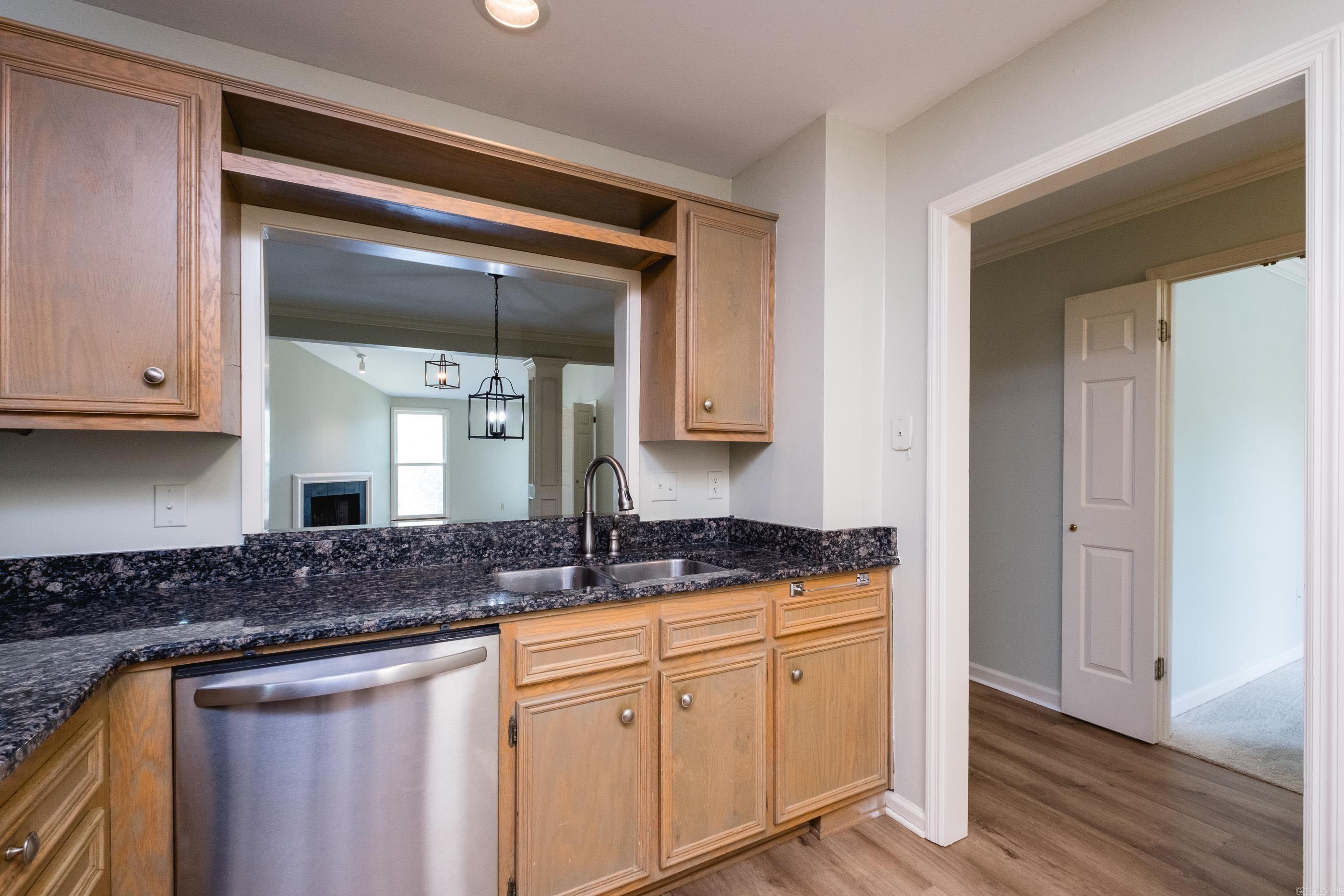 LINDEN COURT CONDO HPR - Residential
