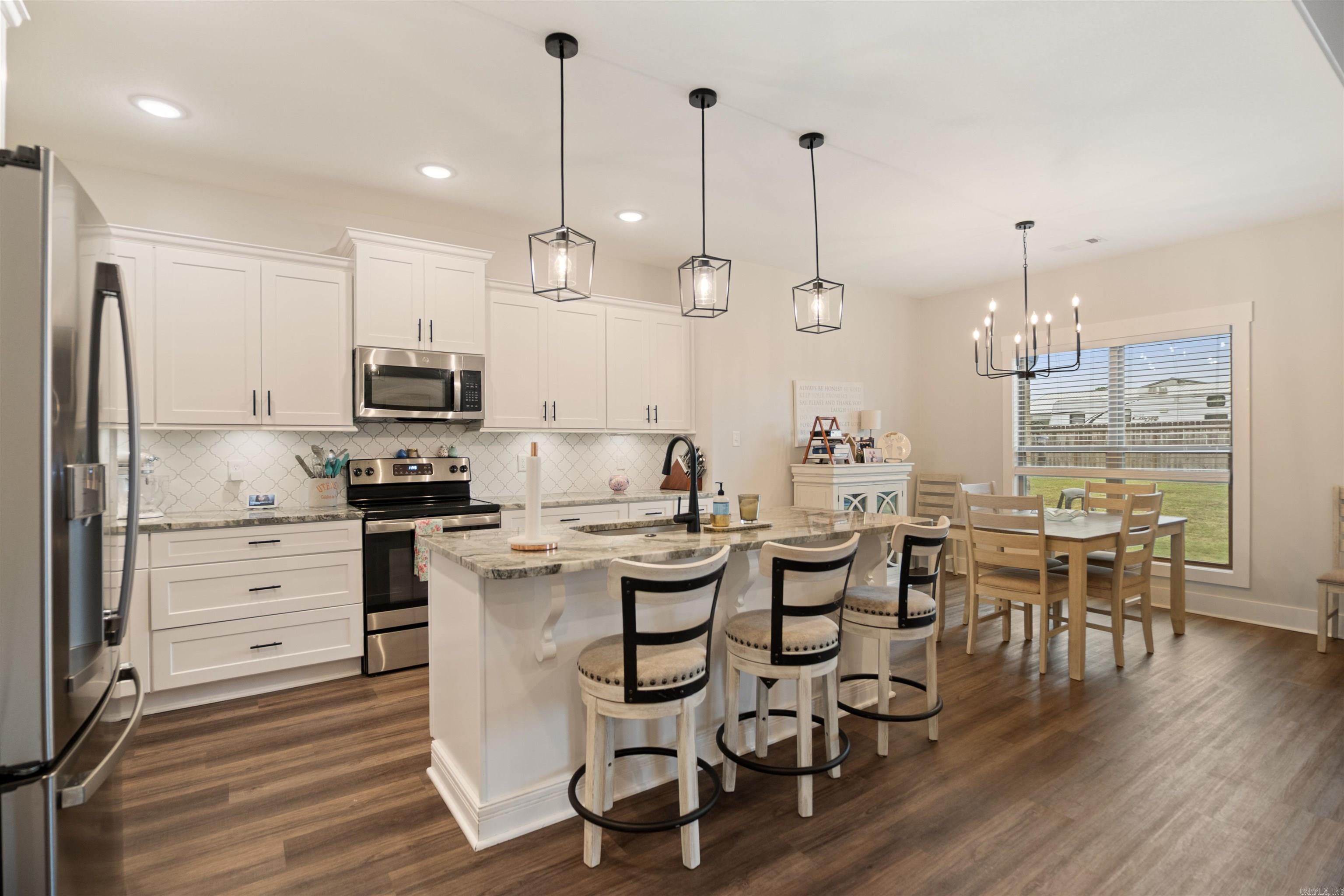 WHISPERING HILLS - Residential