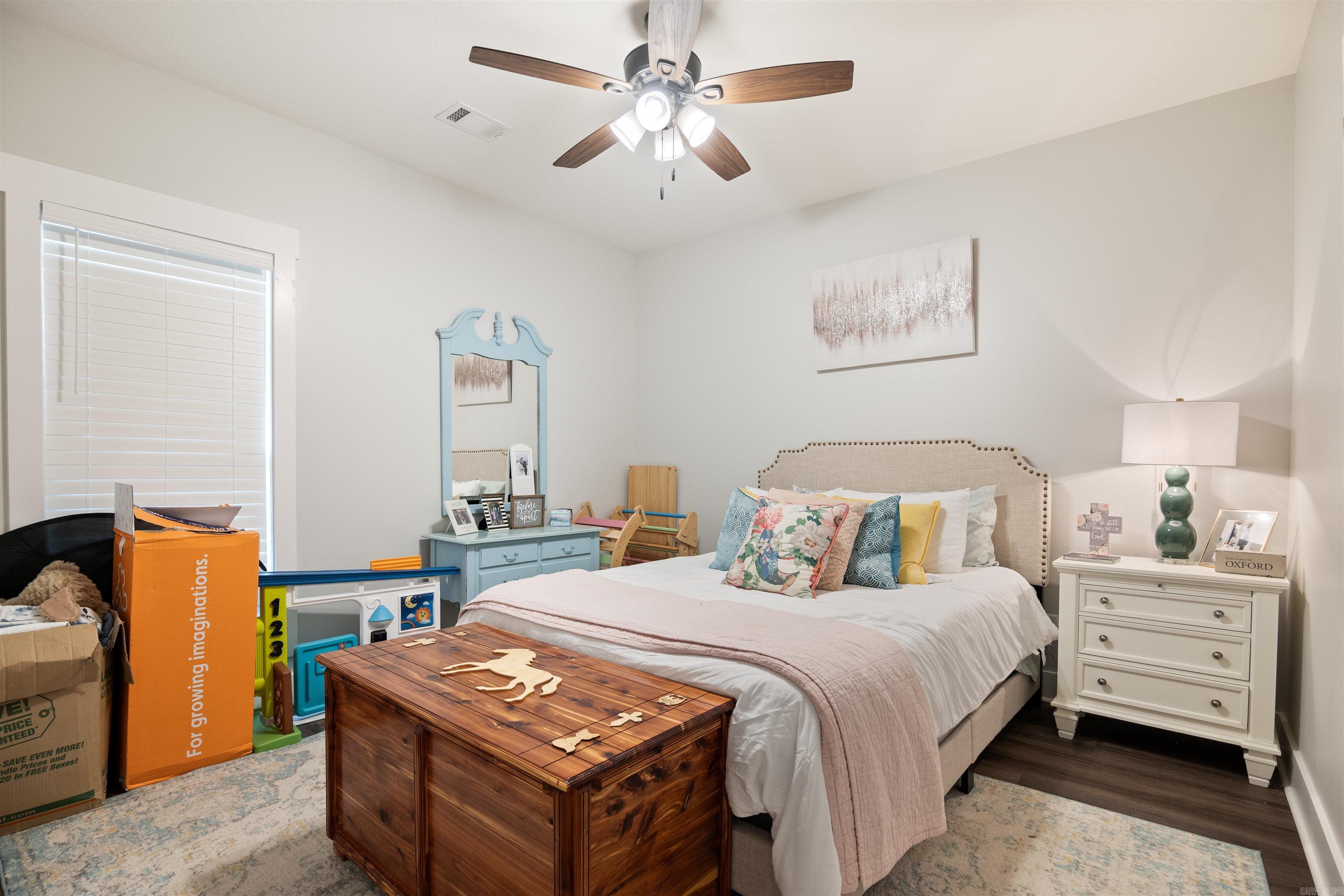 WHISPERING HILLS - Residential