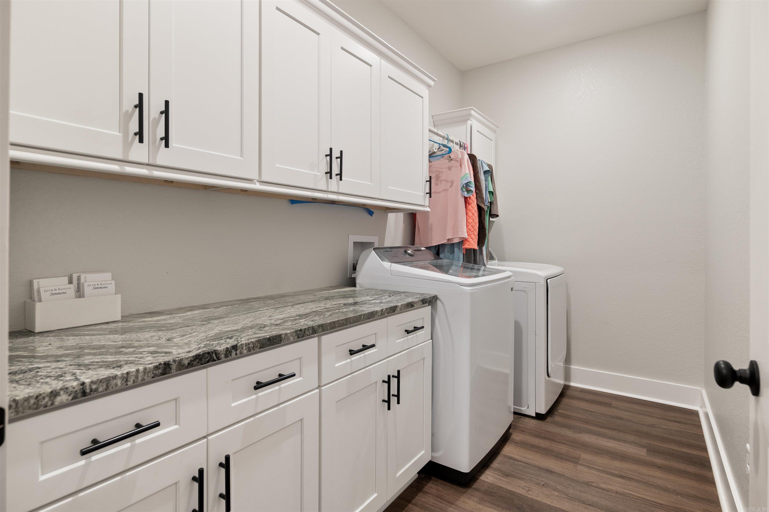 WHISPERING HILLS - Residential