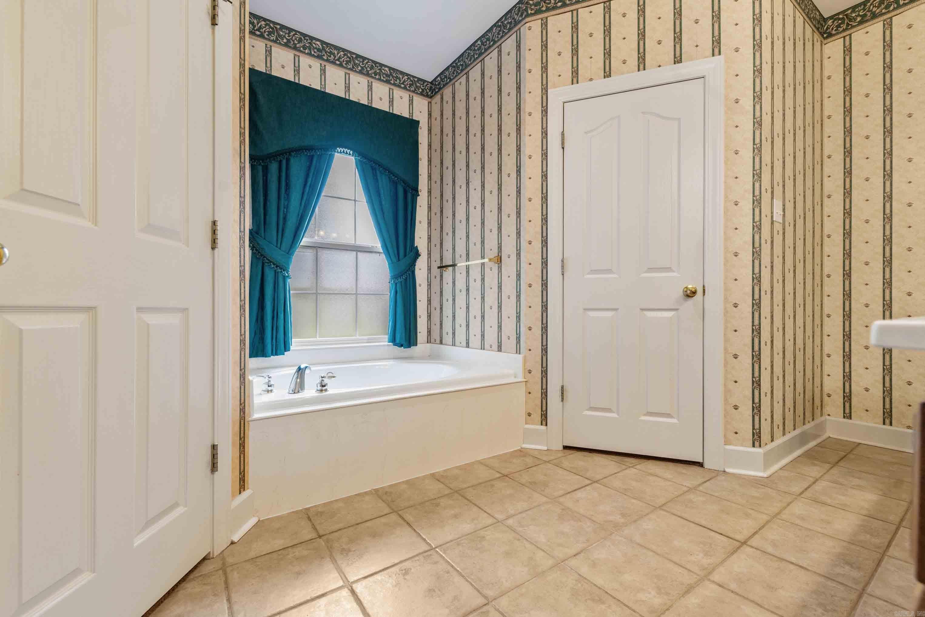 LEXINGTON PARK - Residential