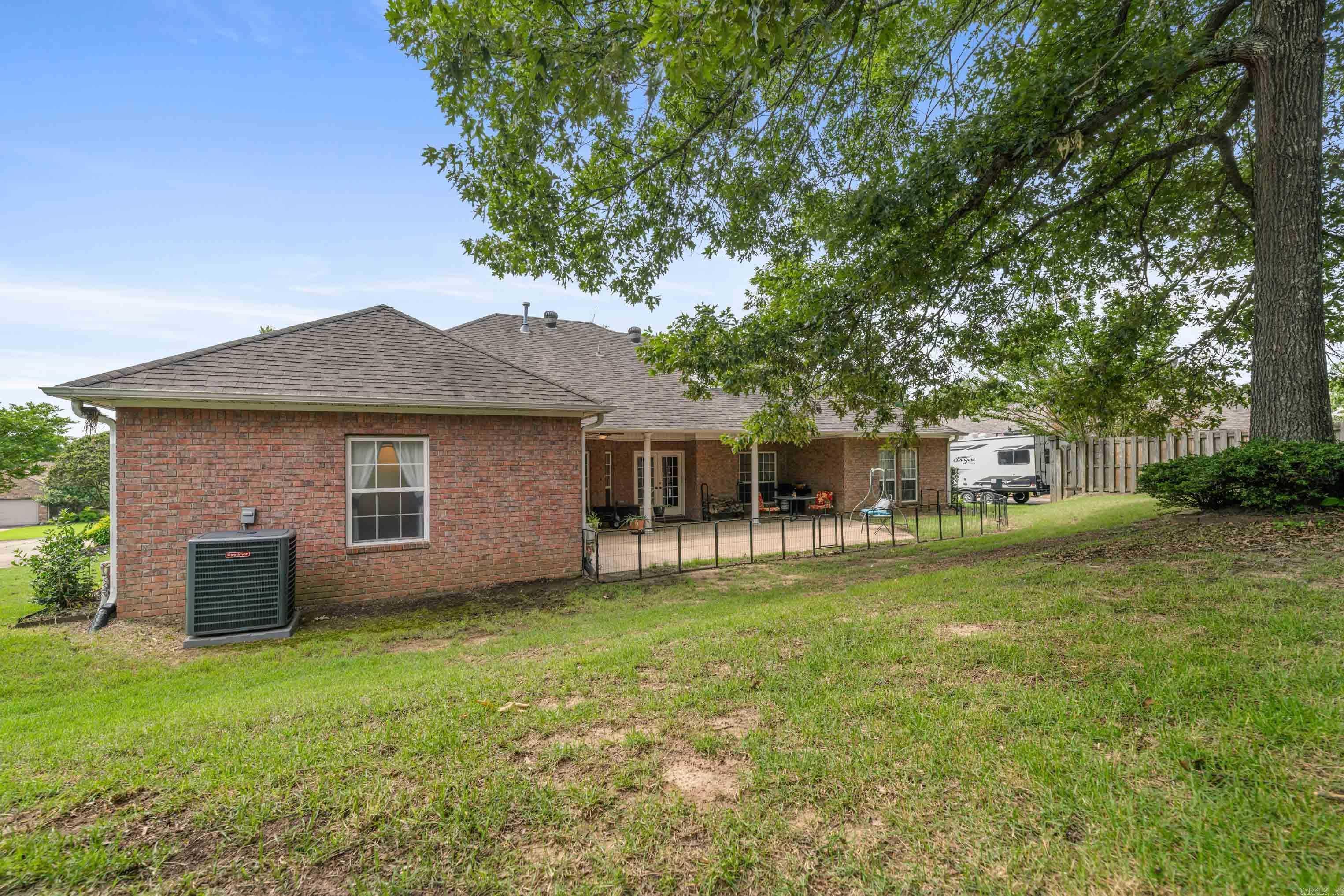 LEXINGTON PARK - Residential