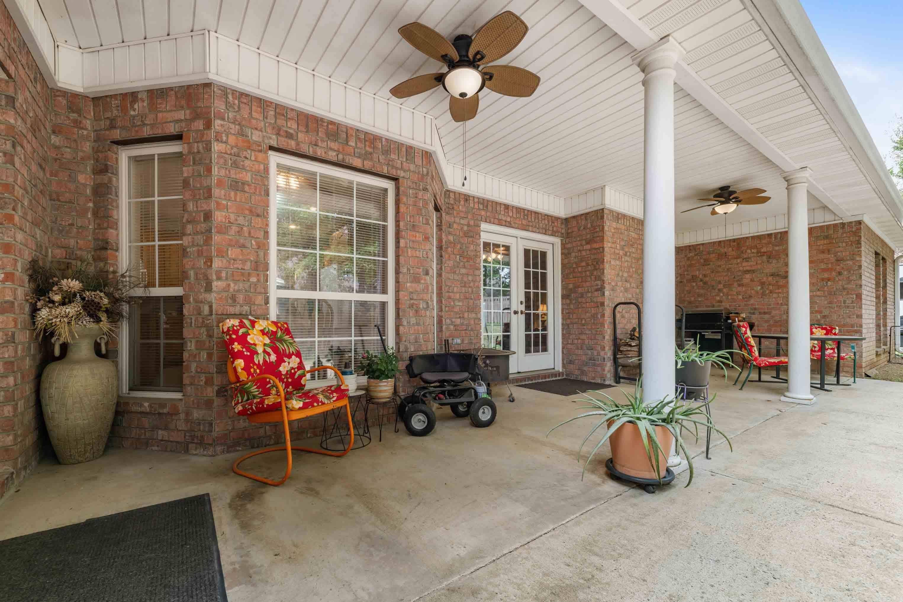 LEXINGTON PARK - Residential