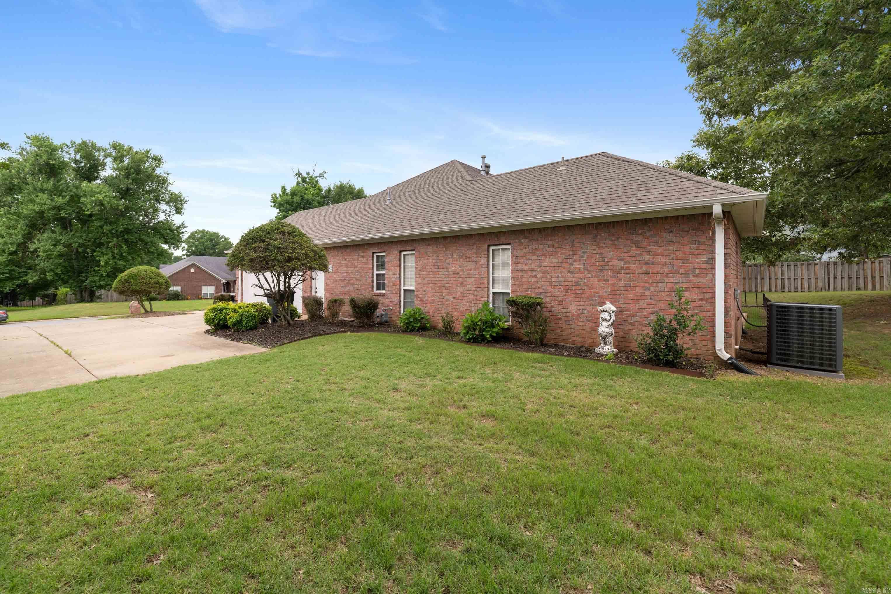 LEXINGTON PARK - Residential