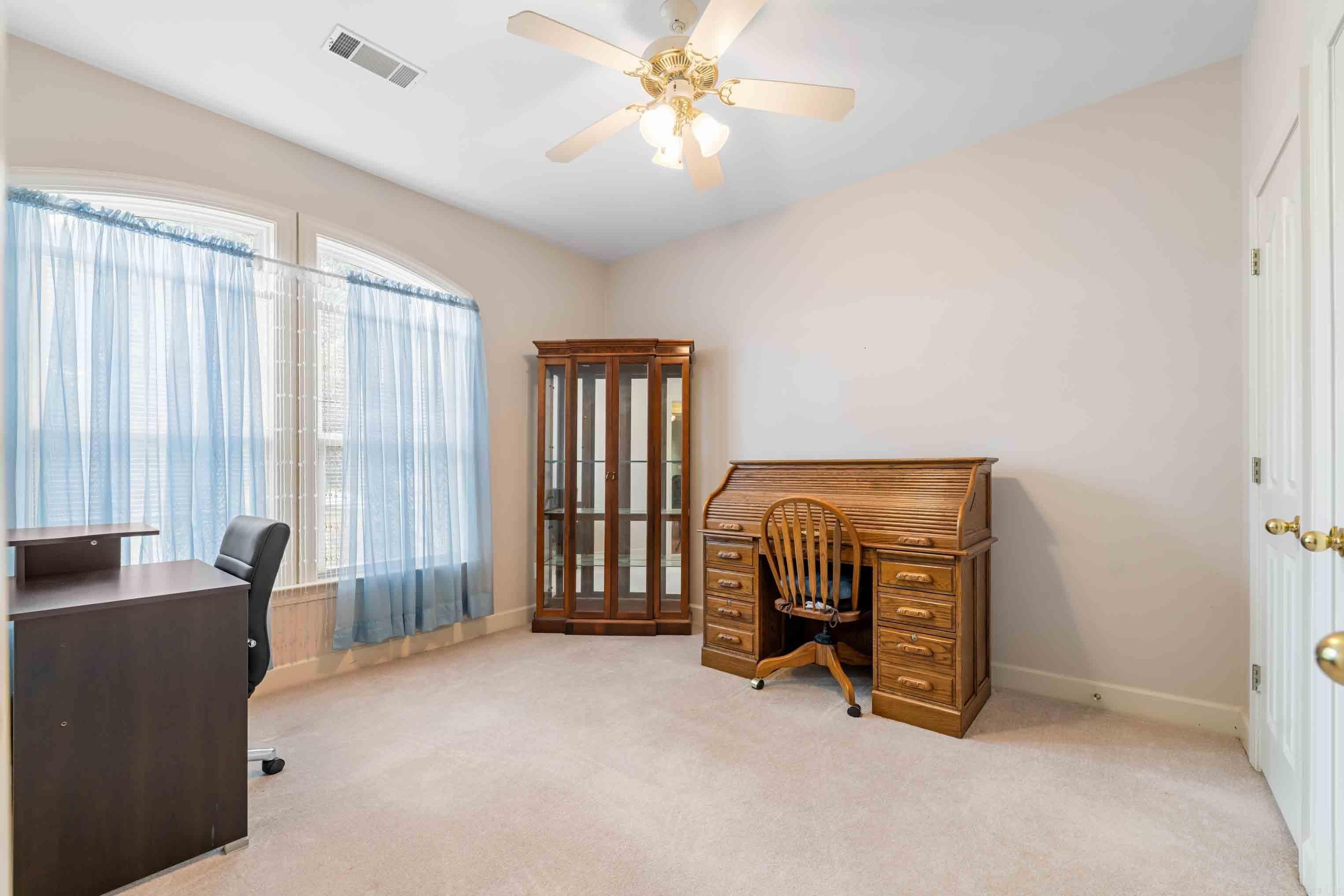 LEXINGTON PARK - Residential