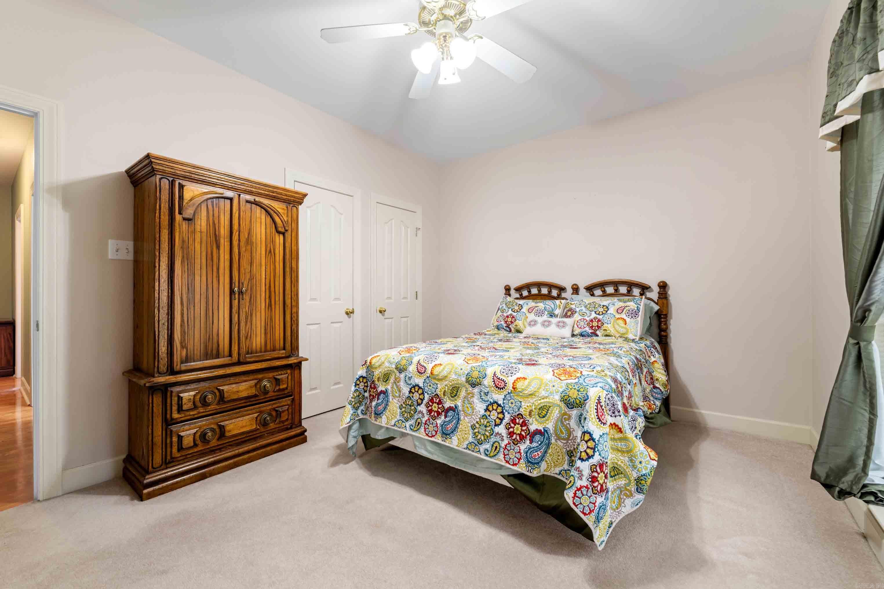 LEXINGTON PARK - Residential