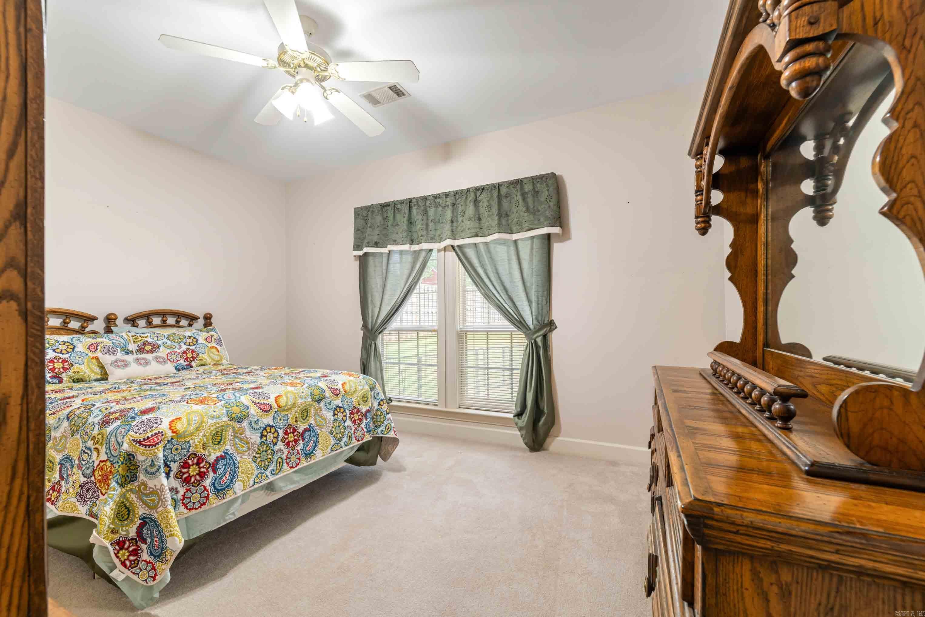LEXINGTON PARK - Residential