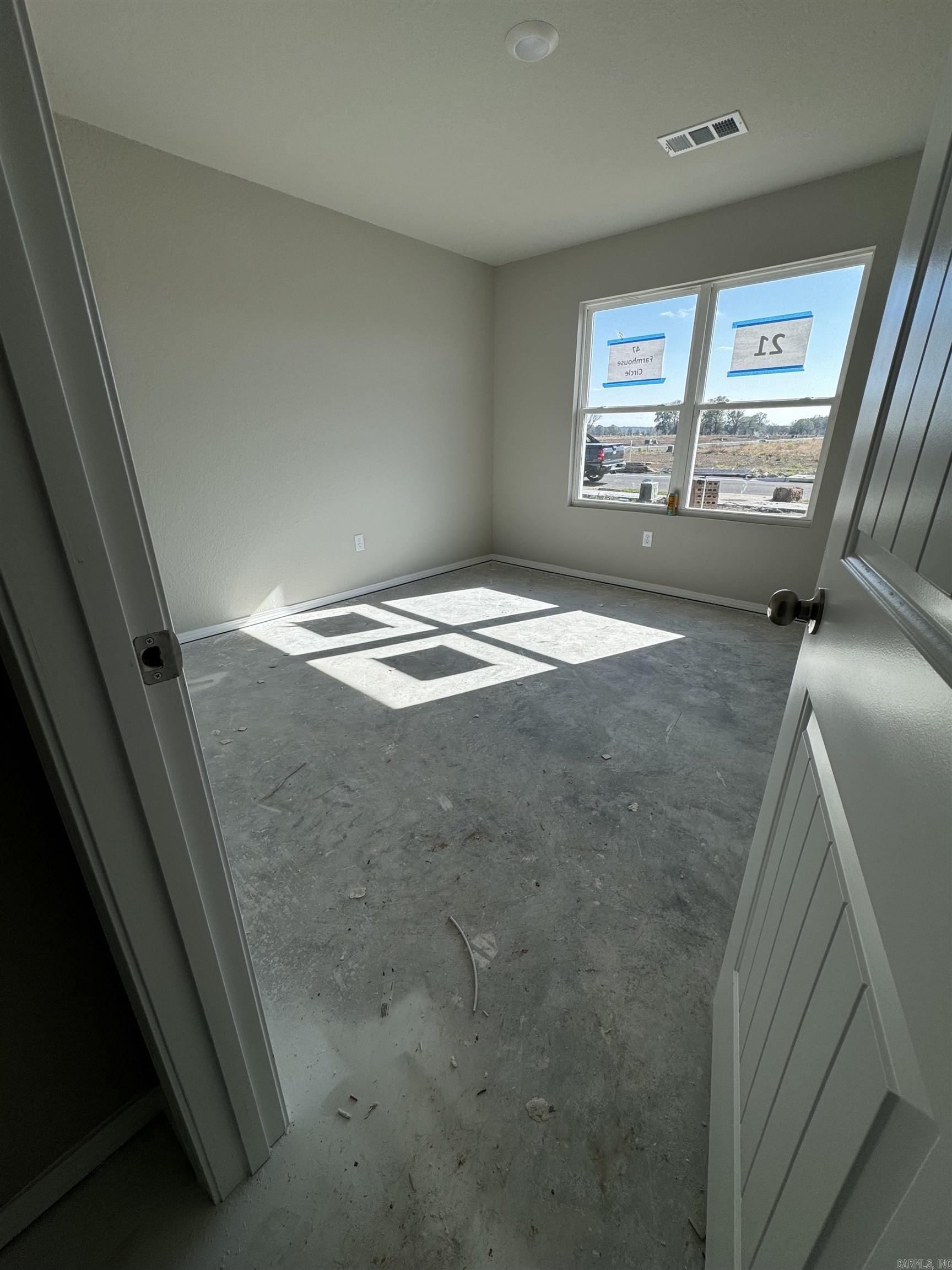 HILL FARM - Residential